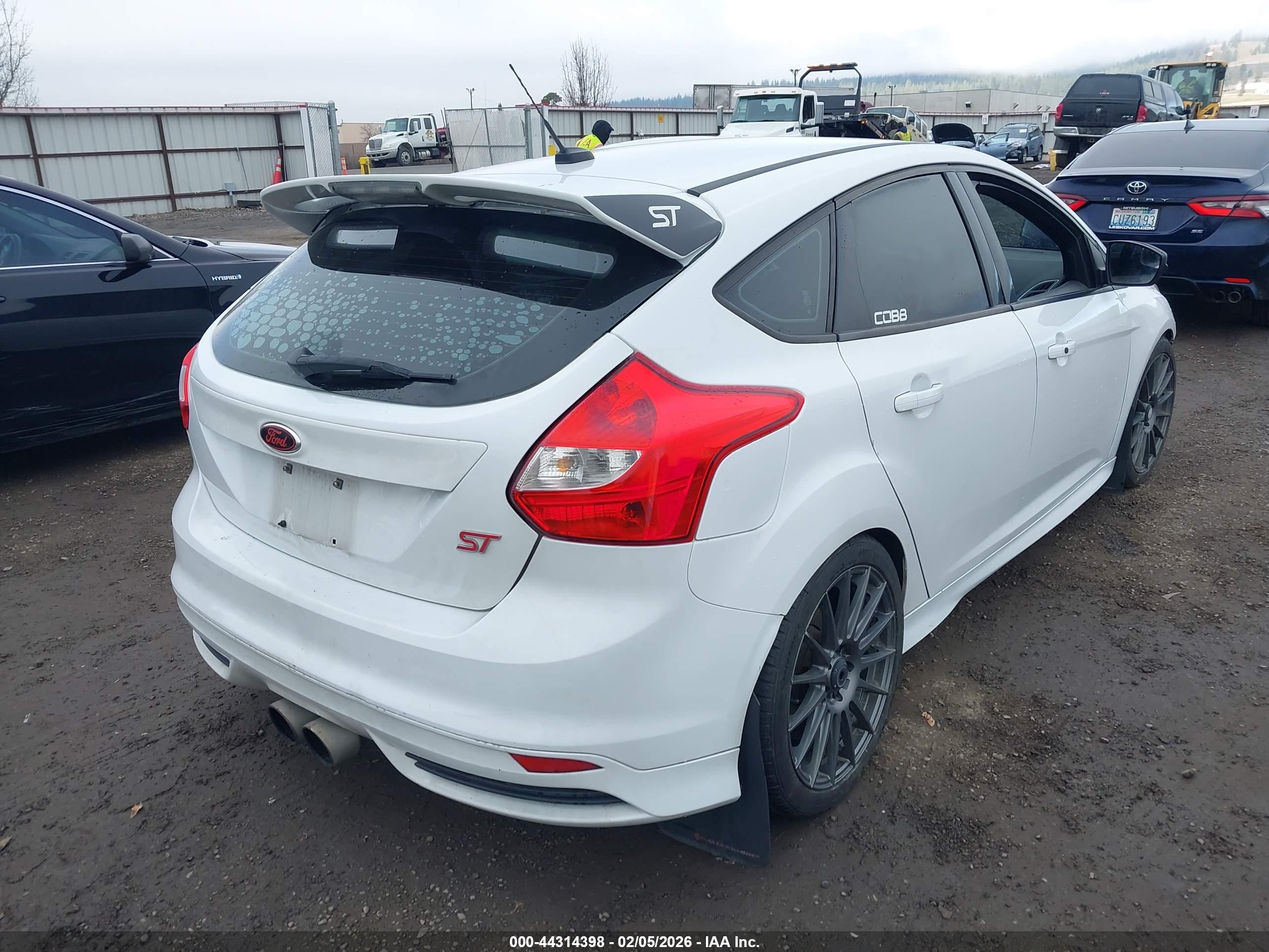 FORD FOCUS image 4
