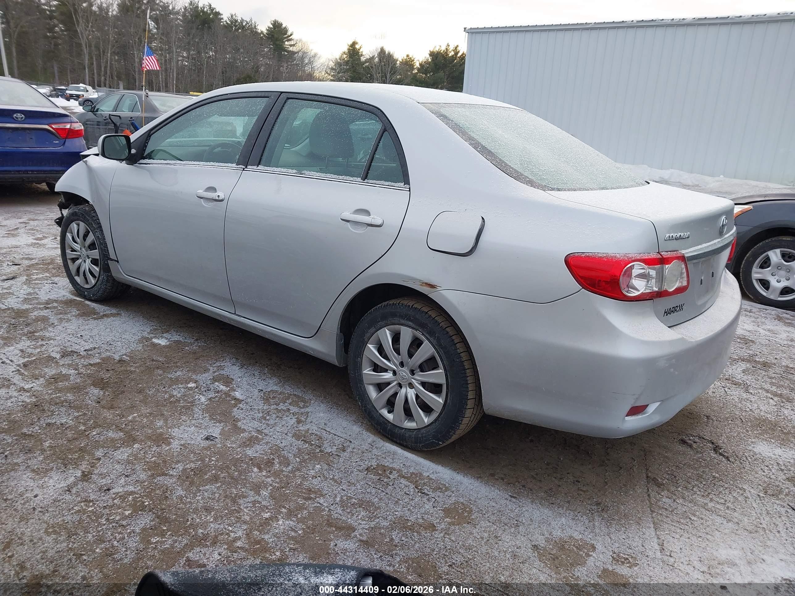 TOYOTA COROLLA image 3