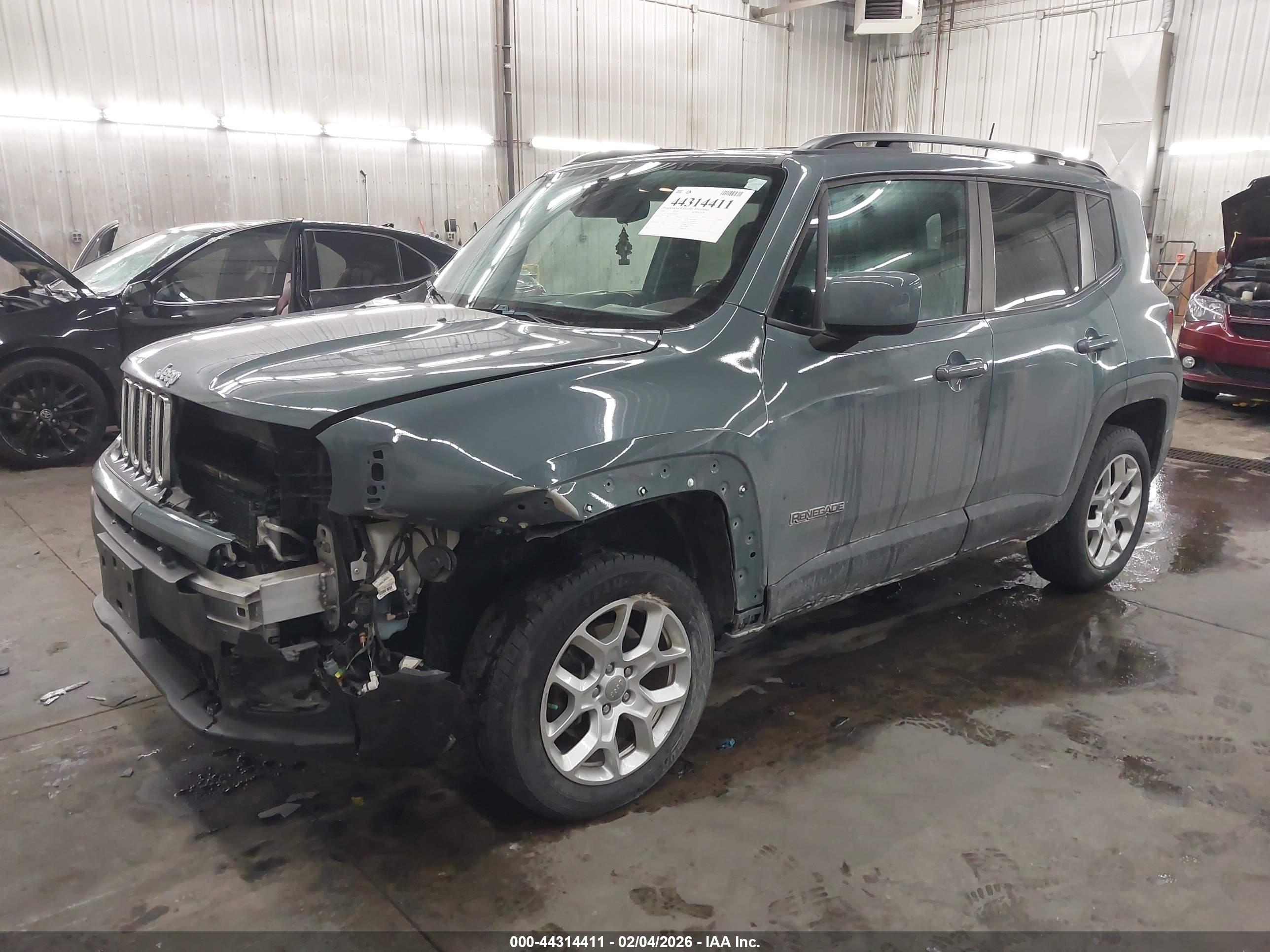 JEEP RENEGADE image 2