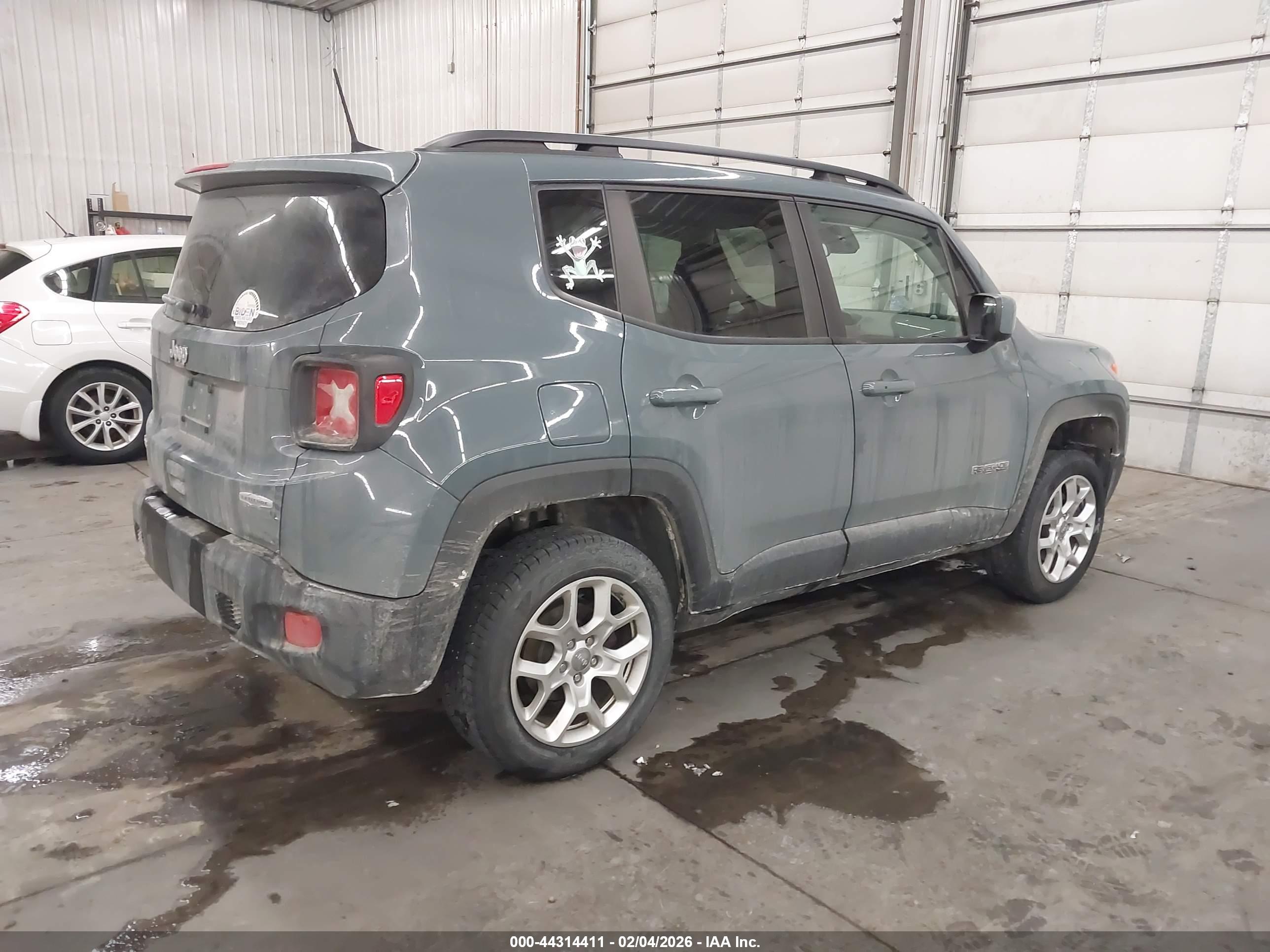 JEEP RENEGADE image 4