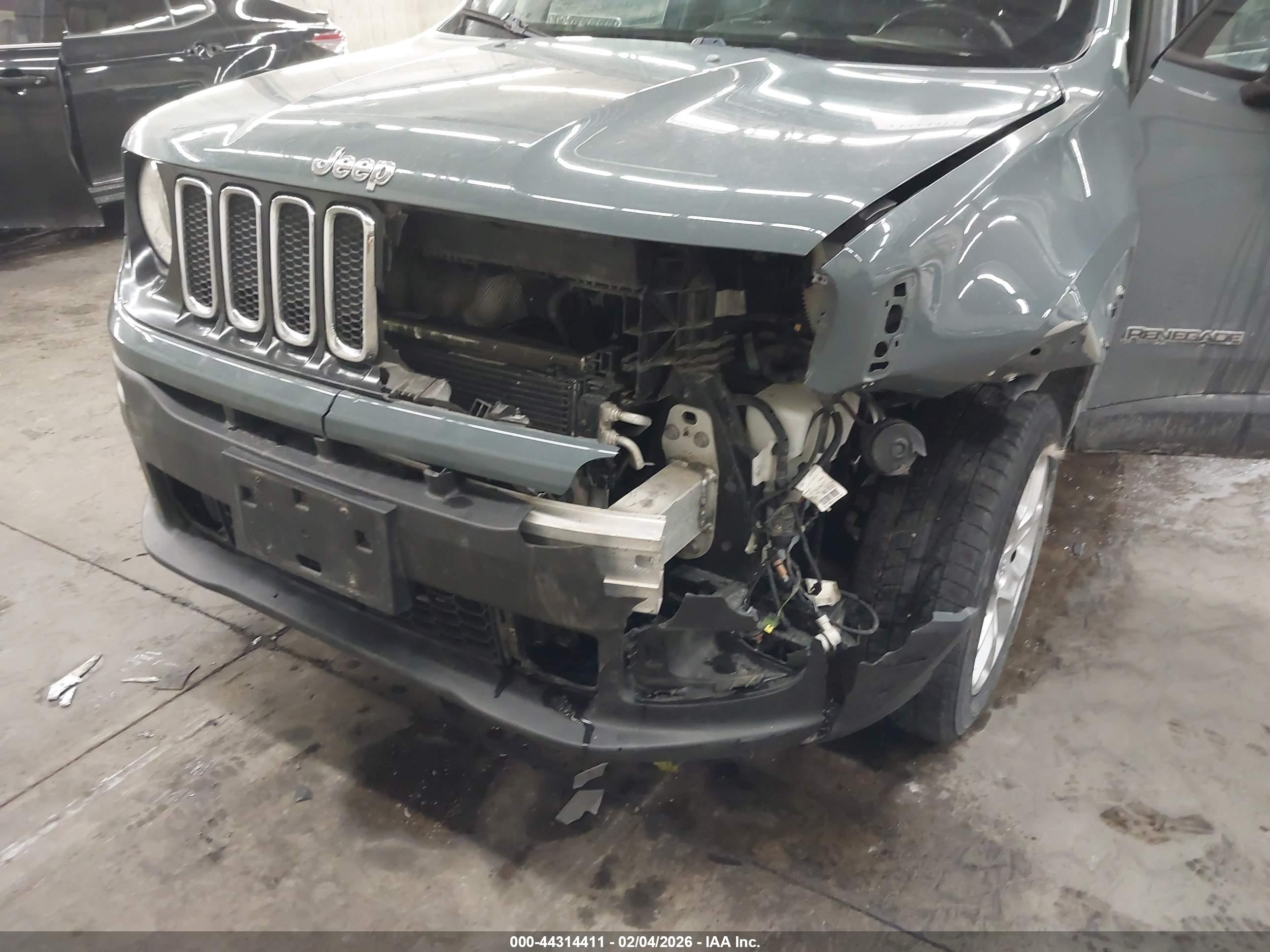 JEEP RENEGADE image 6