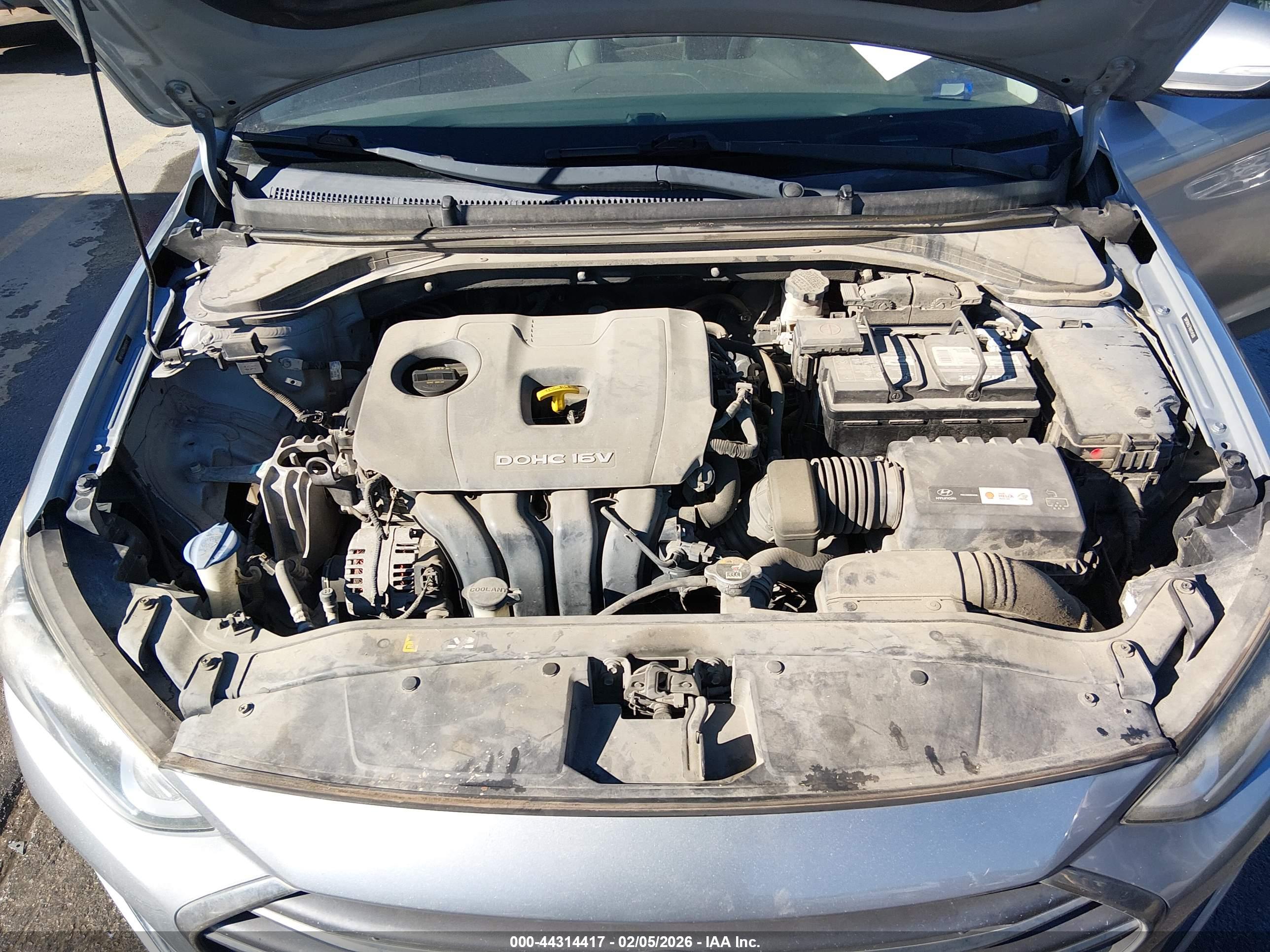 HYUNDAI ELANTRA image 10