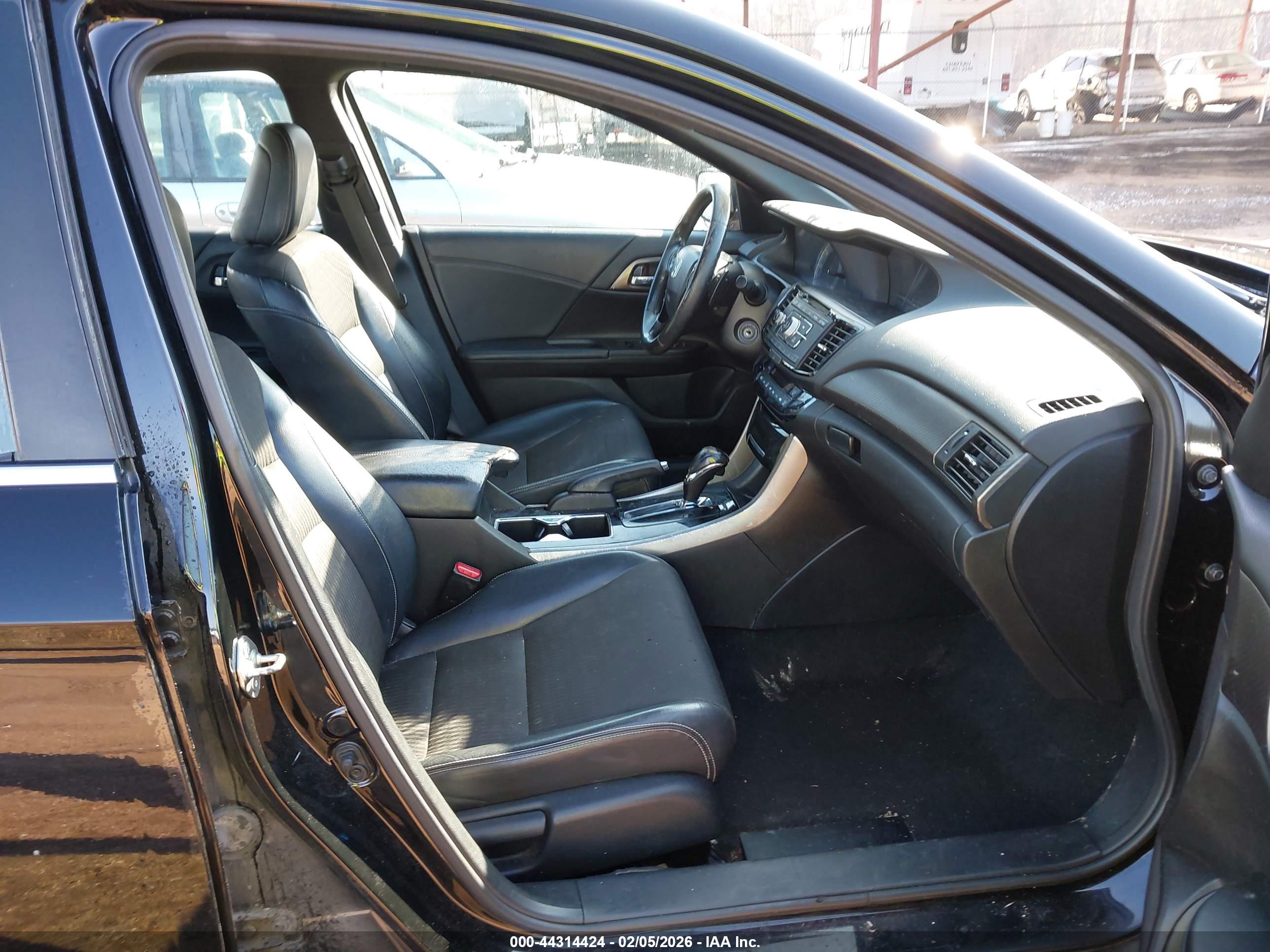 HONDA ACCORD image 5