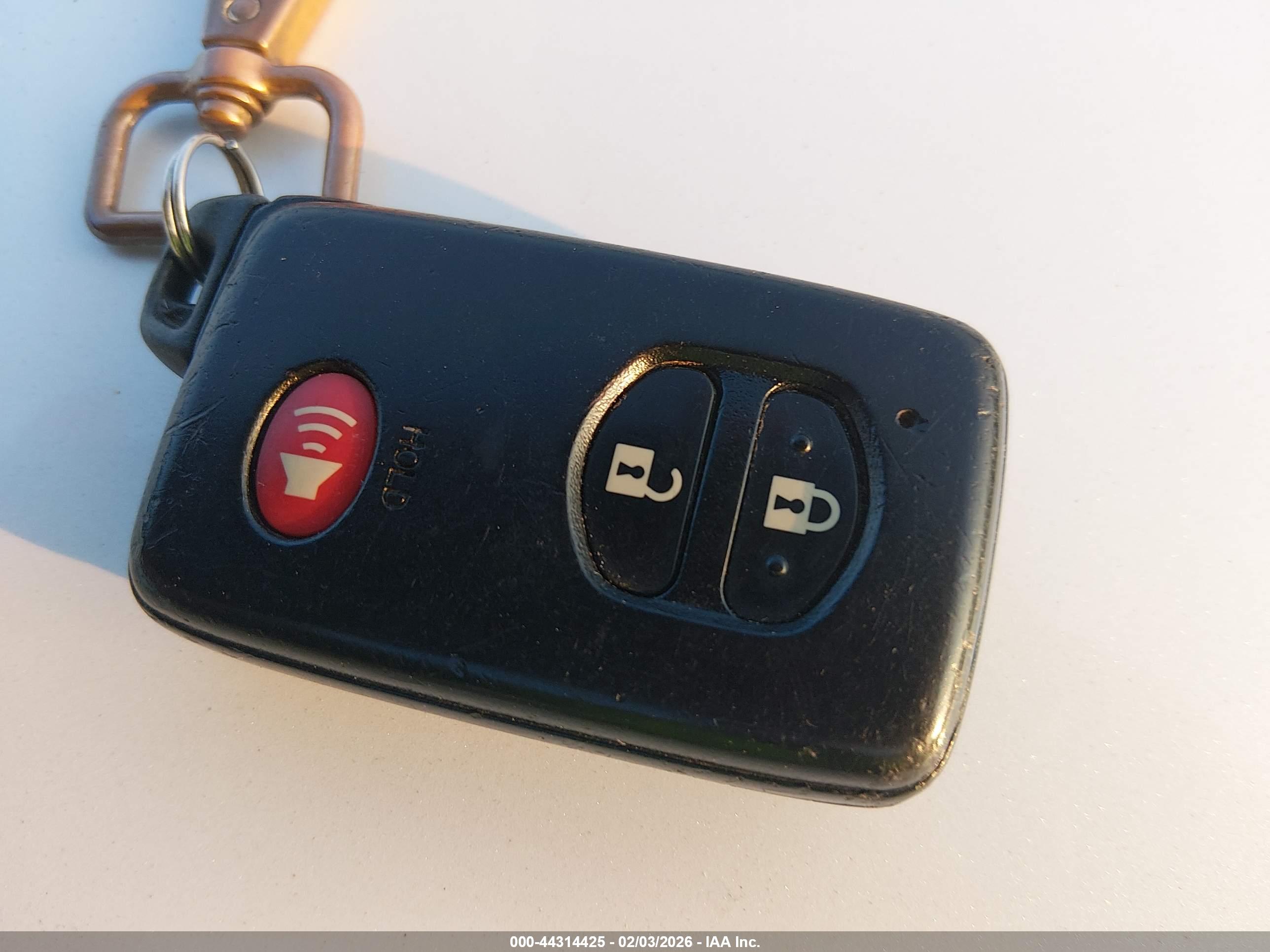 TOYOTA PRIUS image 11