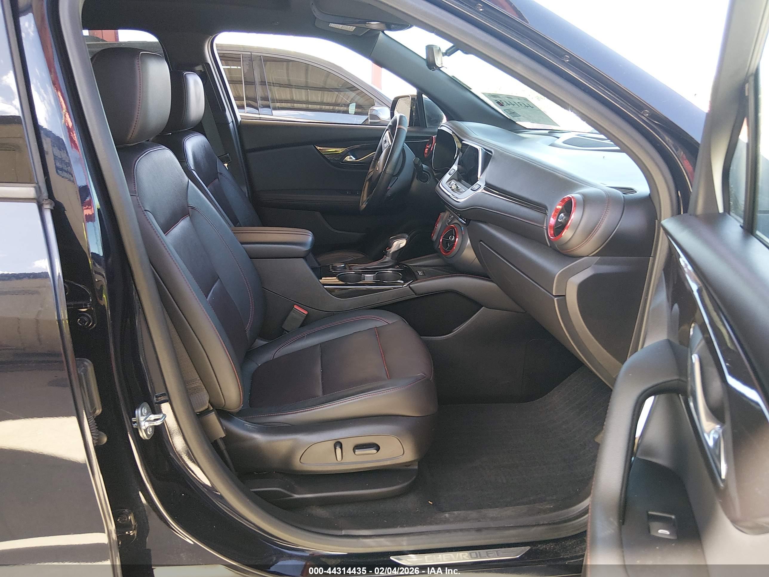 CHEVROLET BLAZER image 5