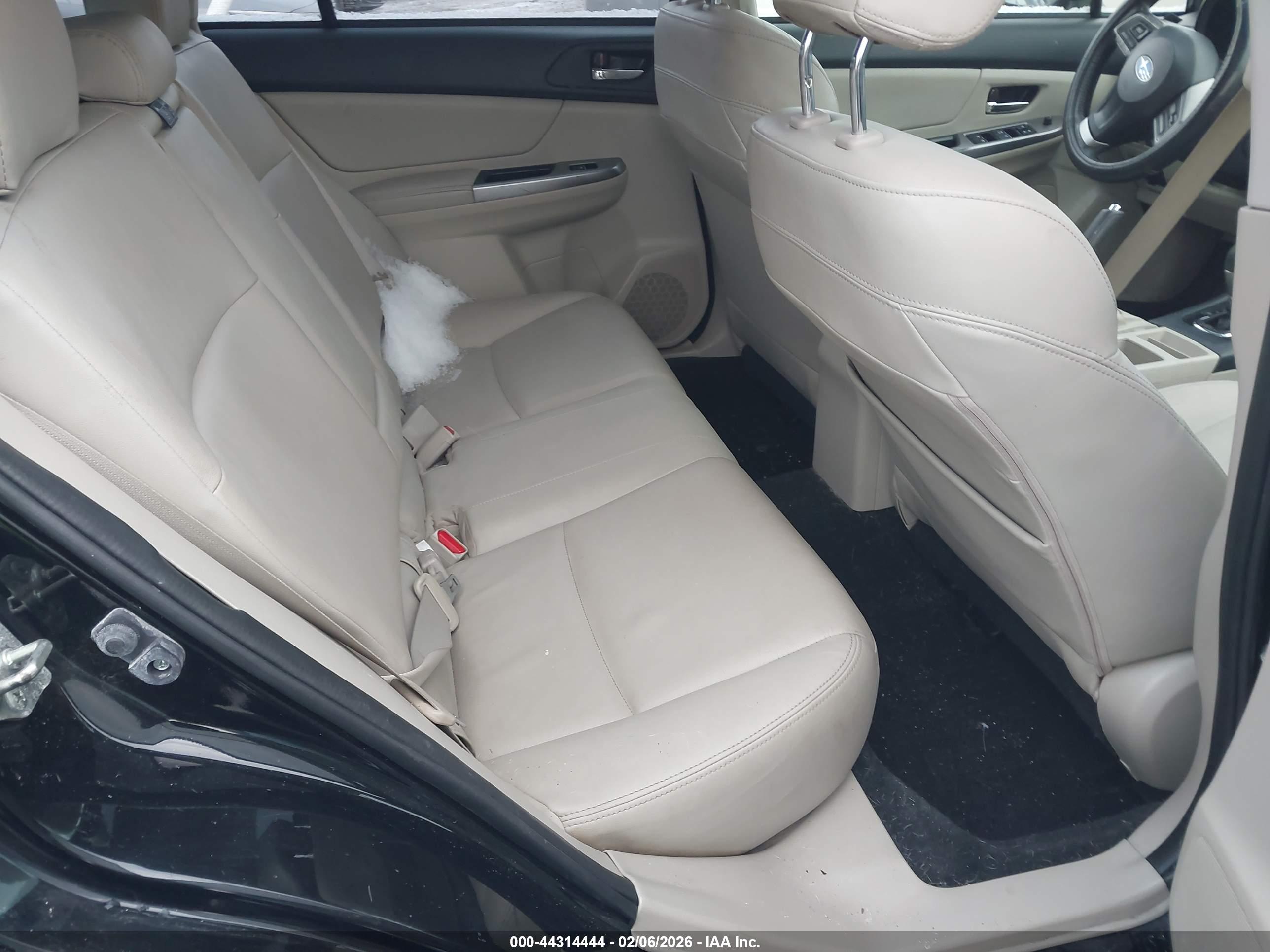 SUBARU XV image 8