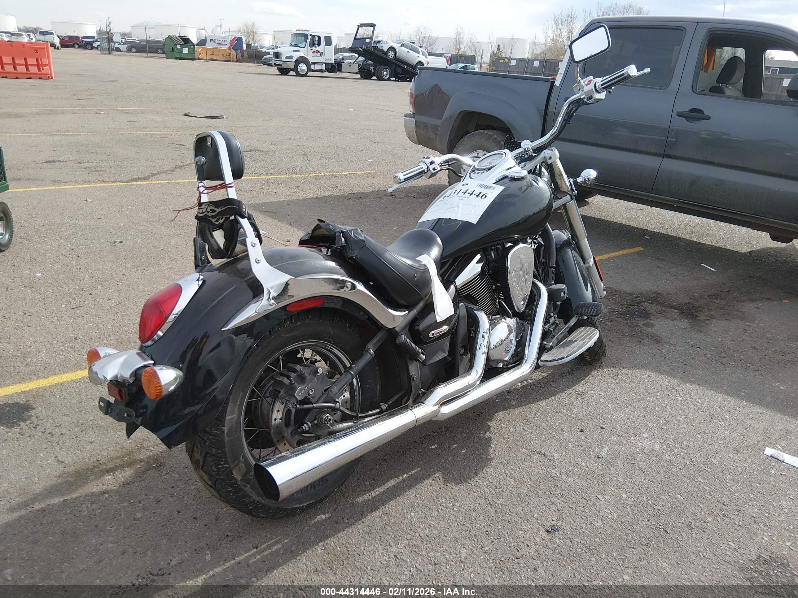 KAWASAKI VN900 image 4