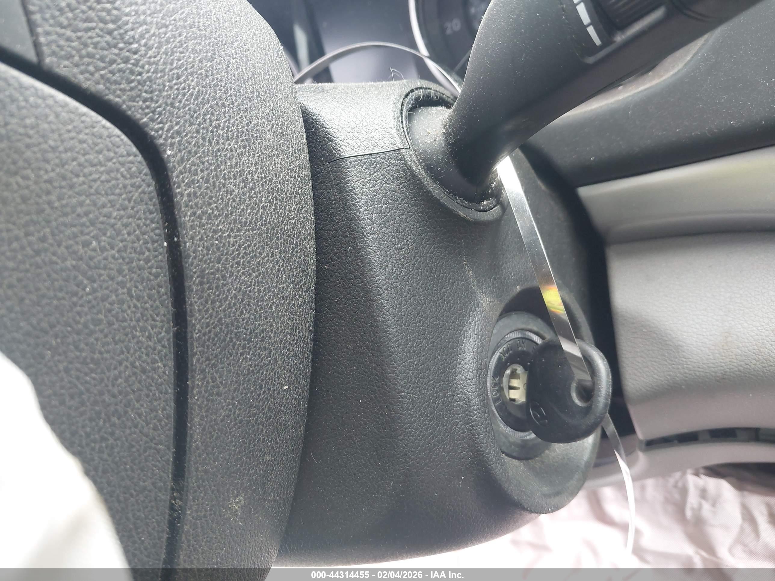 HYUNDAI ELANTRA image 11