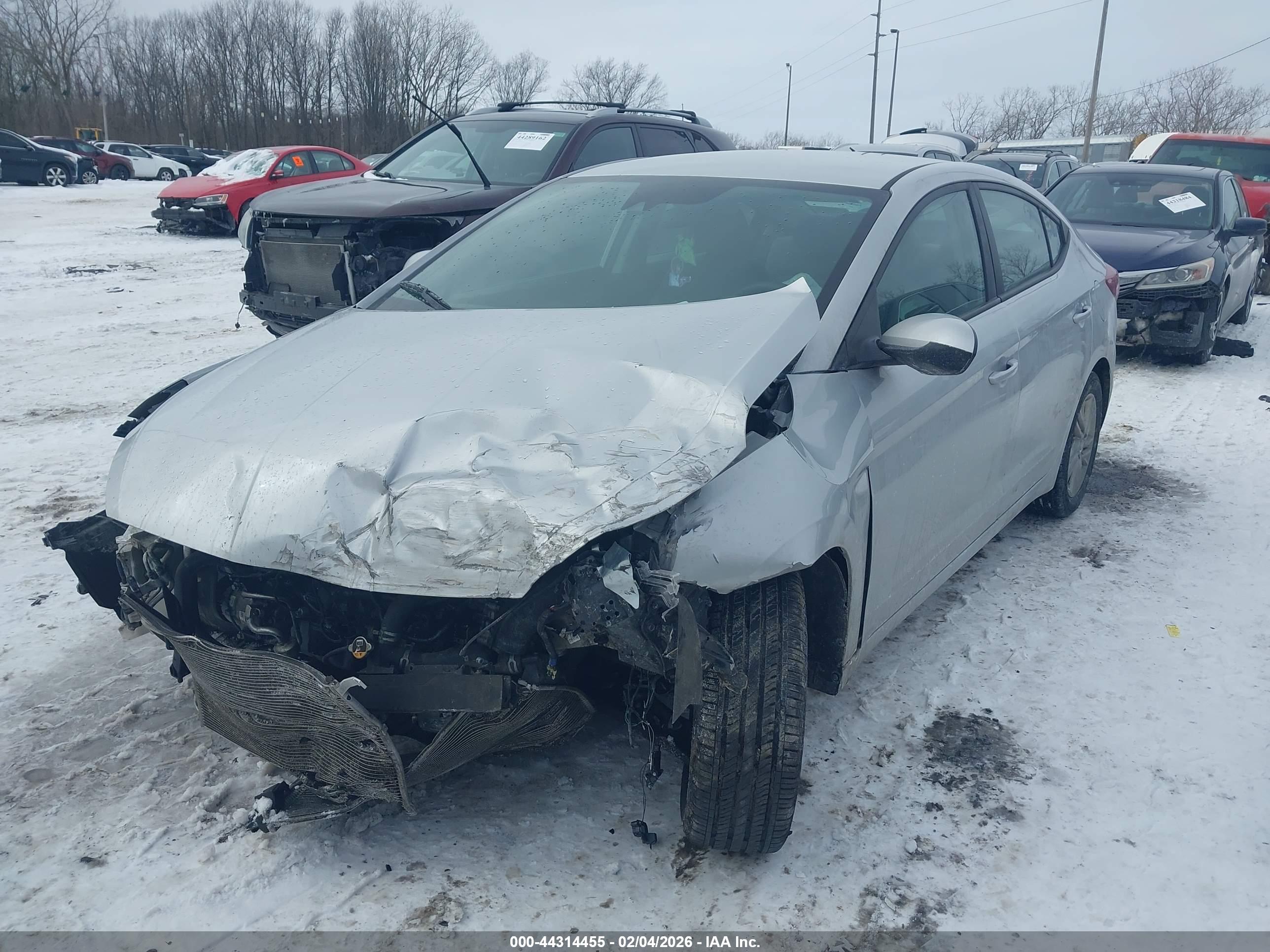 HYUNDAI ELANTRA image 2