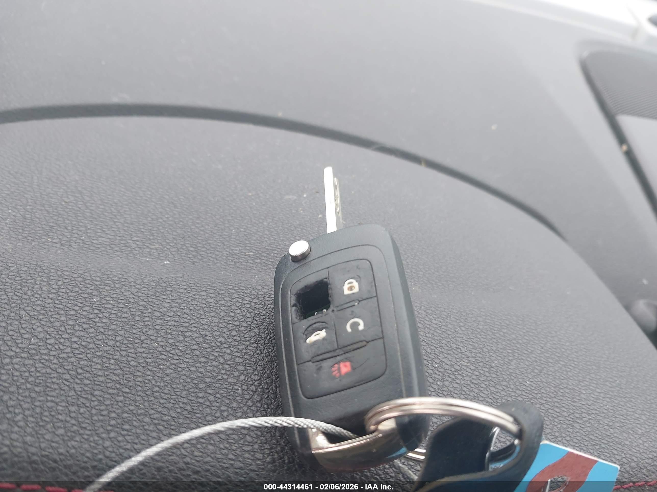 GMC TERRAIN image 11