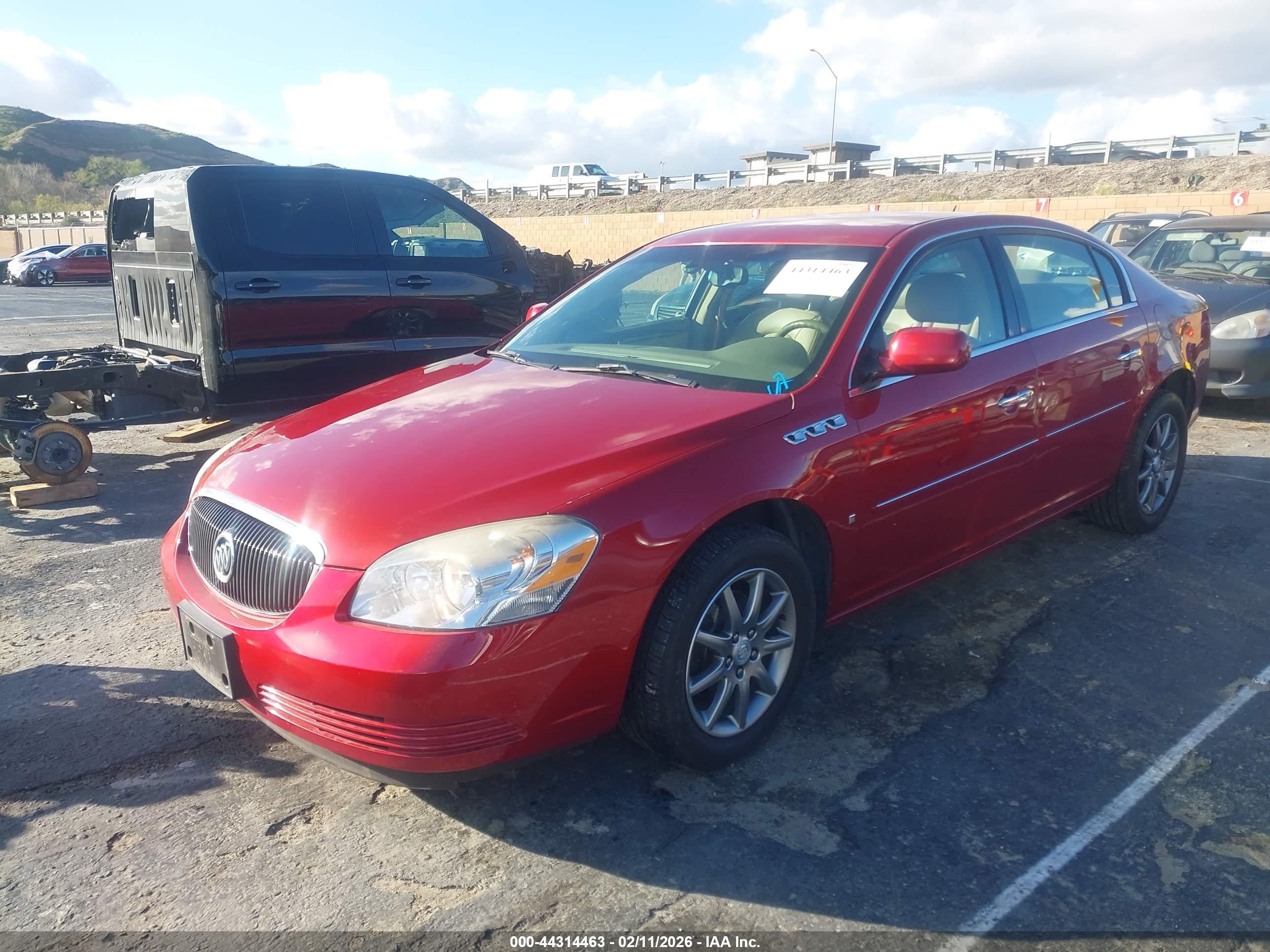BUICK LUCERNE image 2