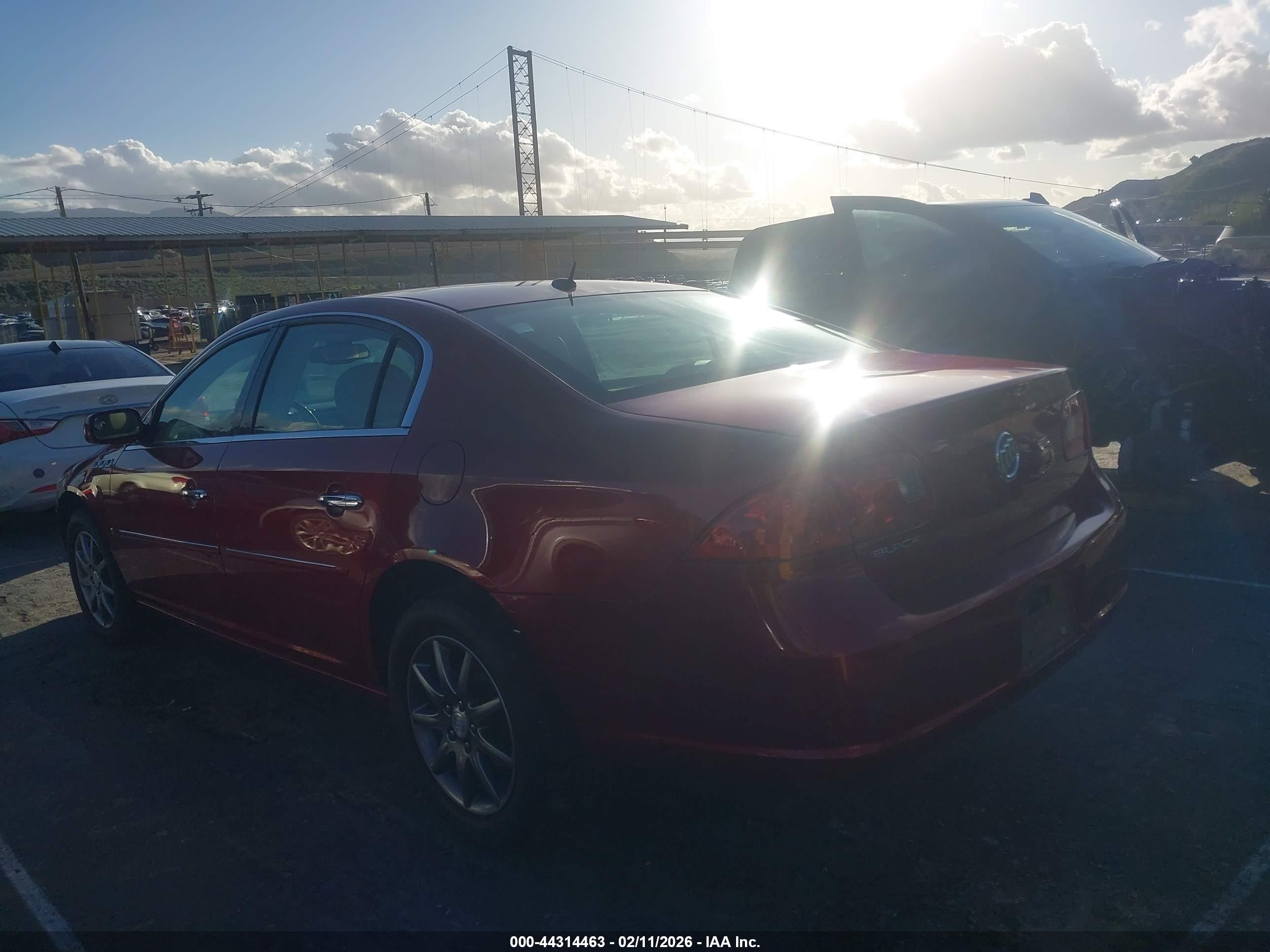 BUICK LUCERNE image 3