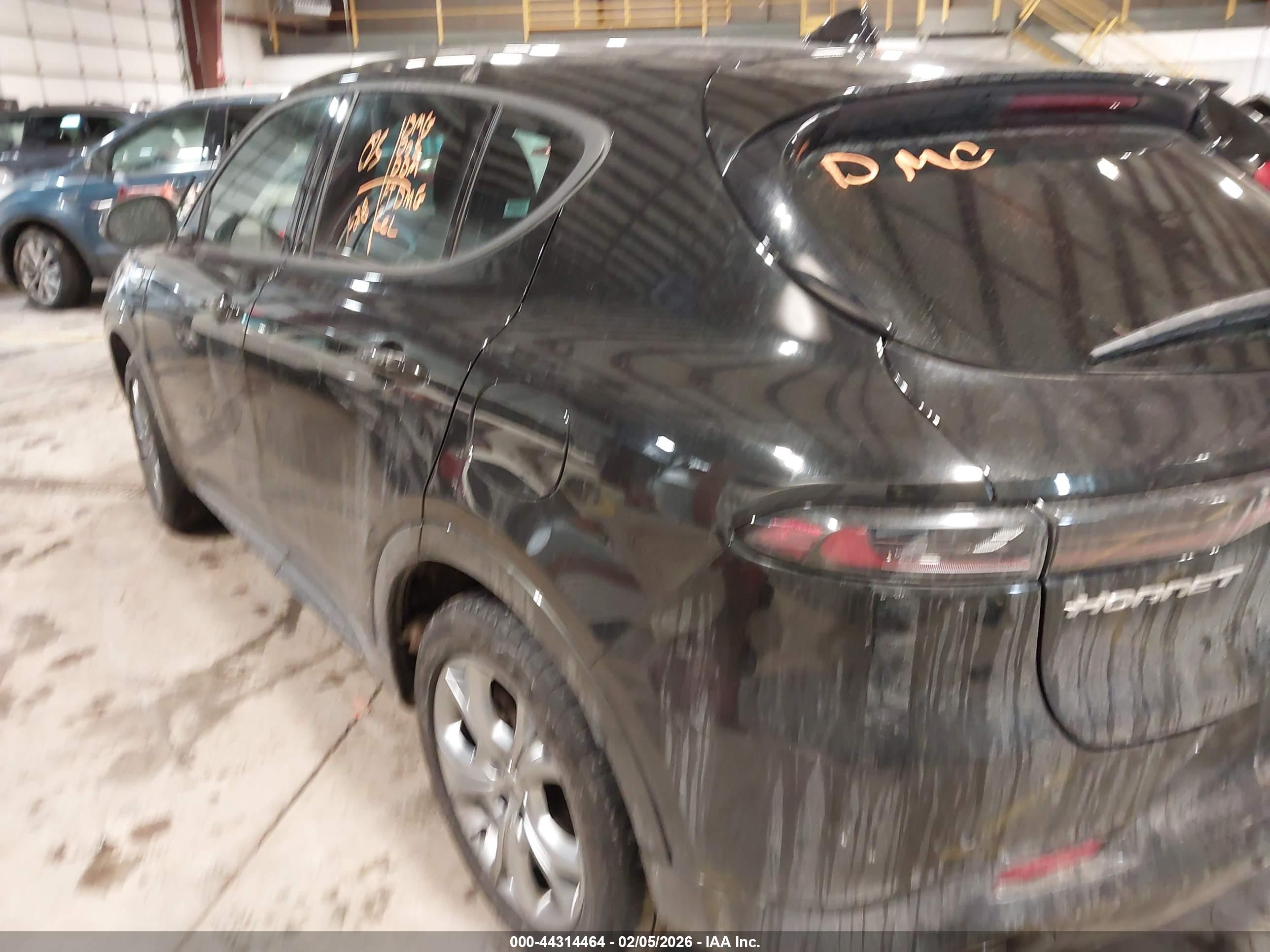 DODGE HORNET image 3