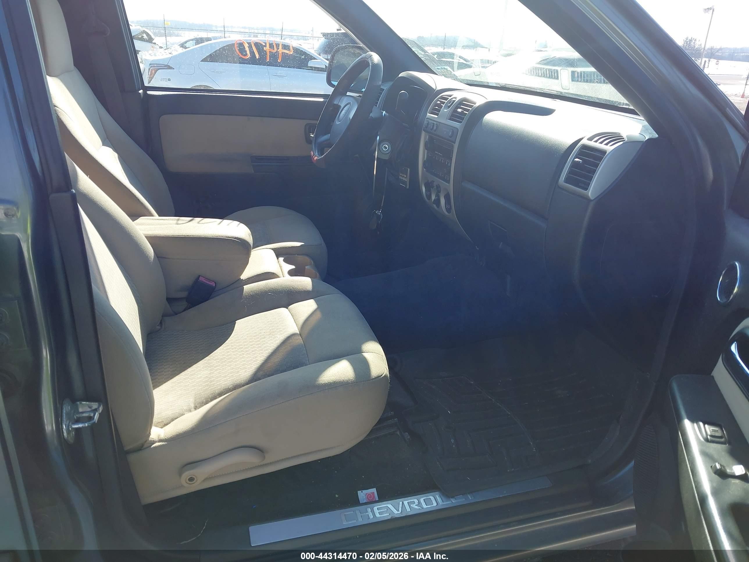CHEVROLET COLORADO image 5