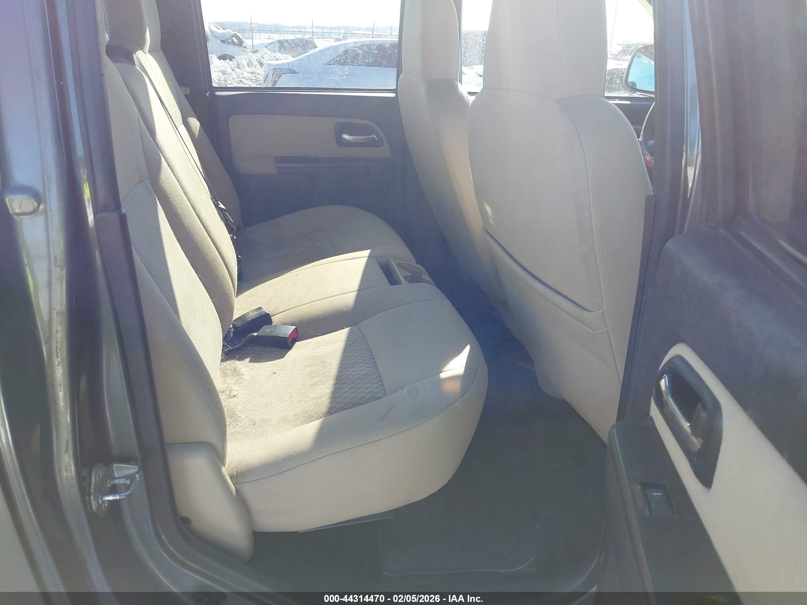 CHEVROLET COLORADO image 8