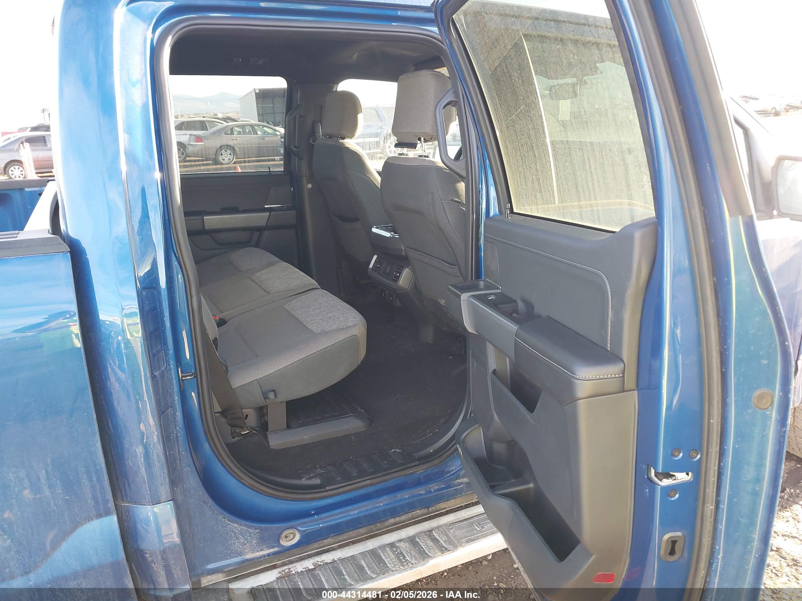 FORD F-150 image 8