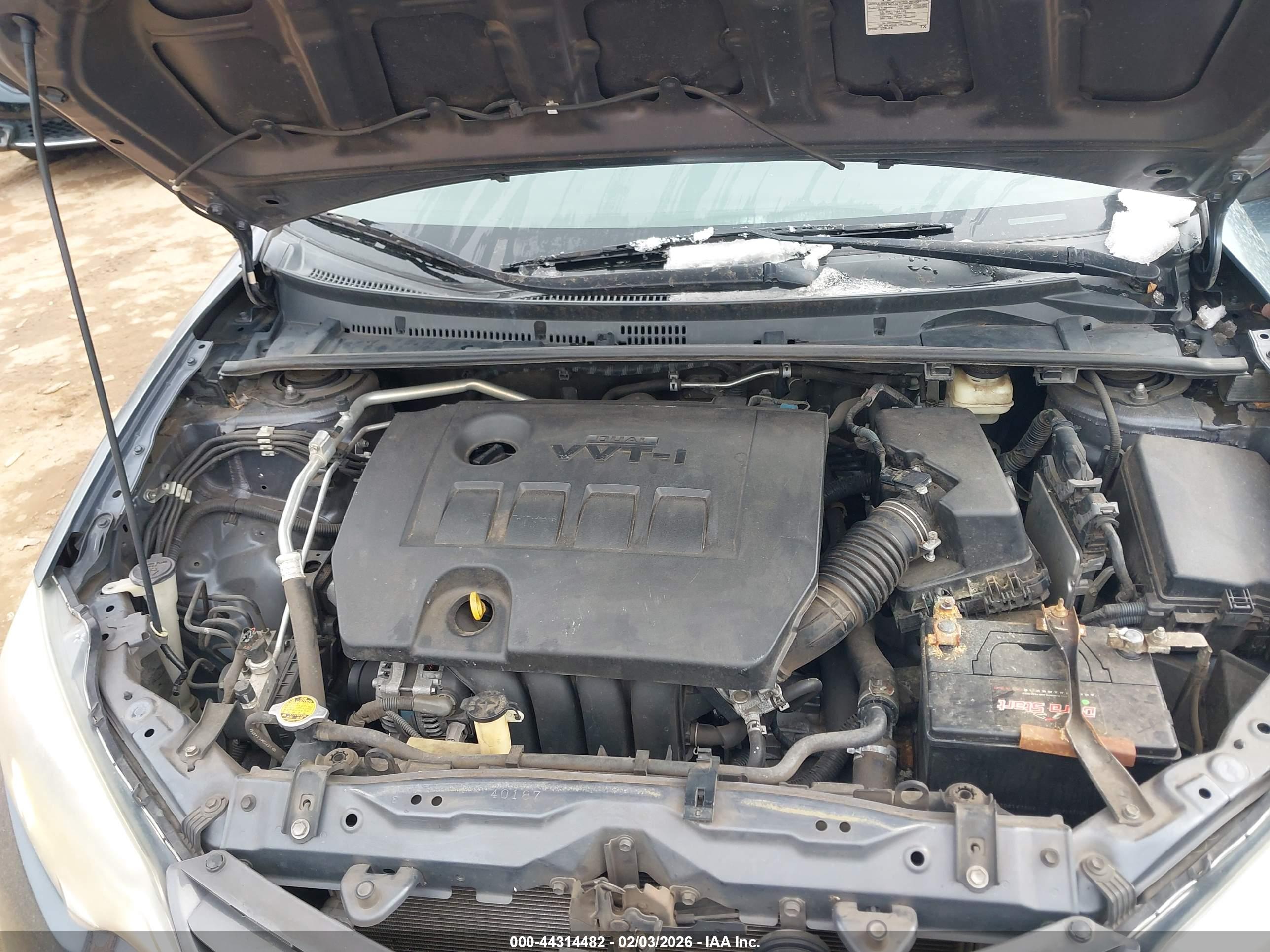 TOYOTA COROLLA image 10
