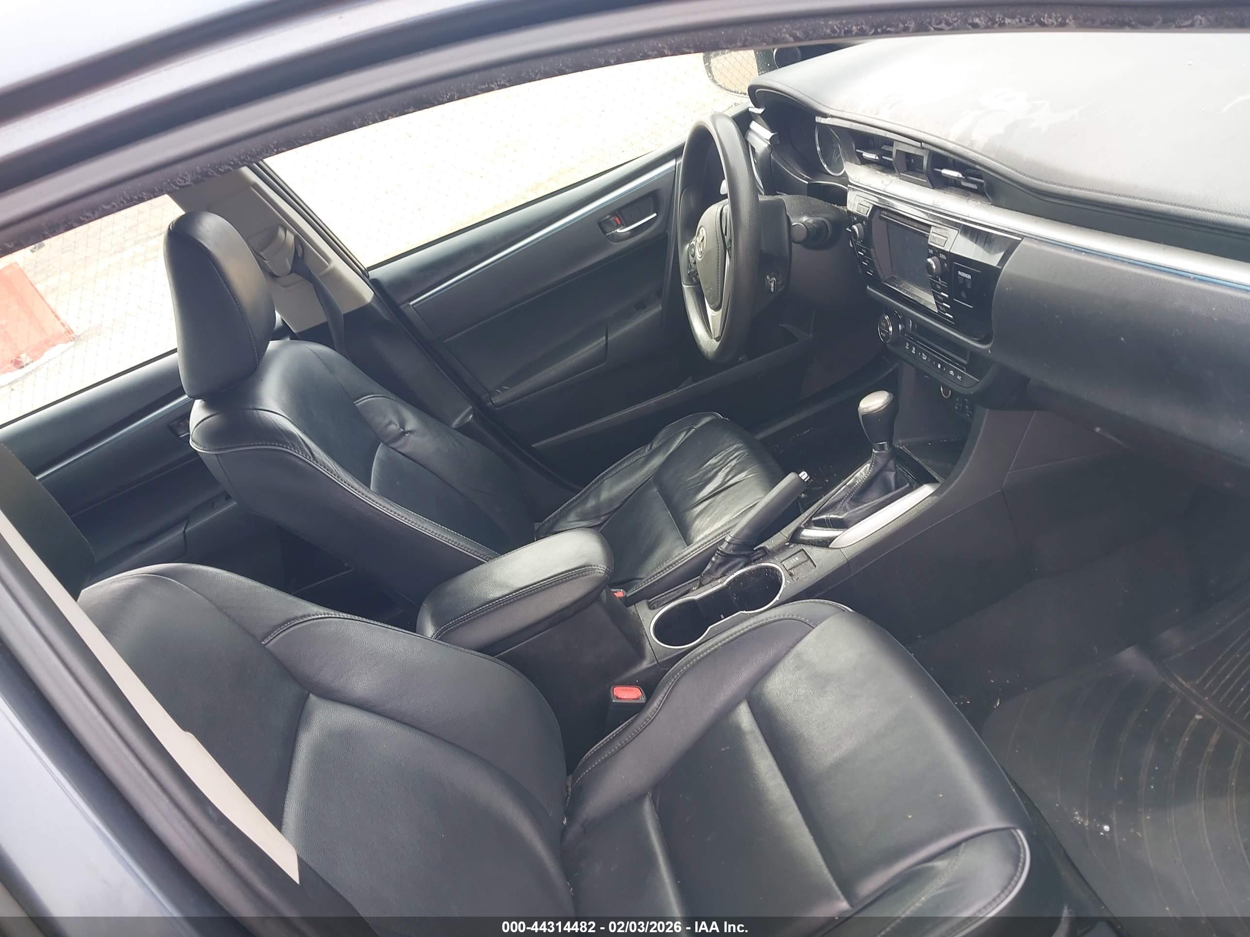TOYOTA COROLLA image 5