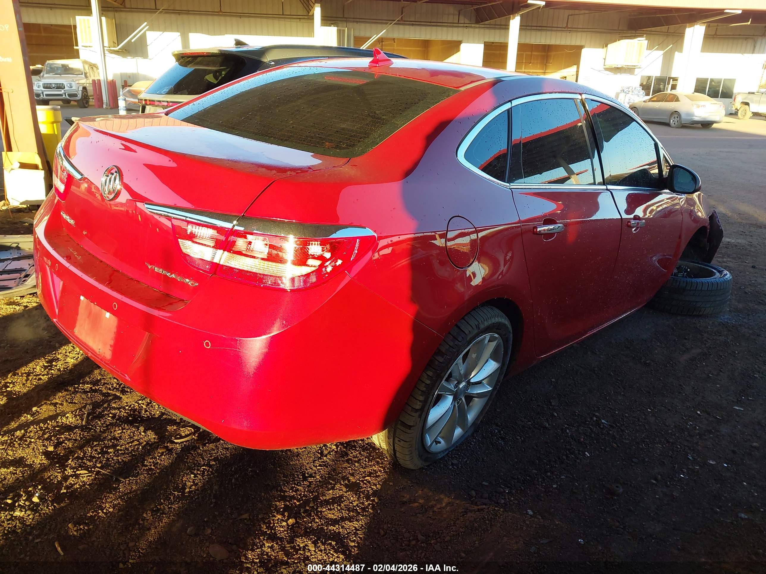 BUICK VERANO image 4