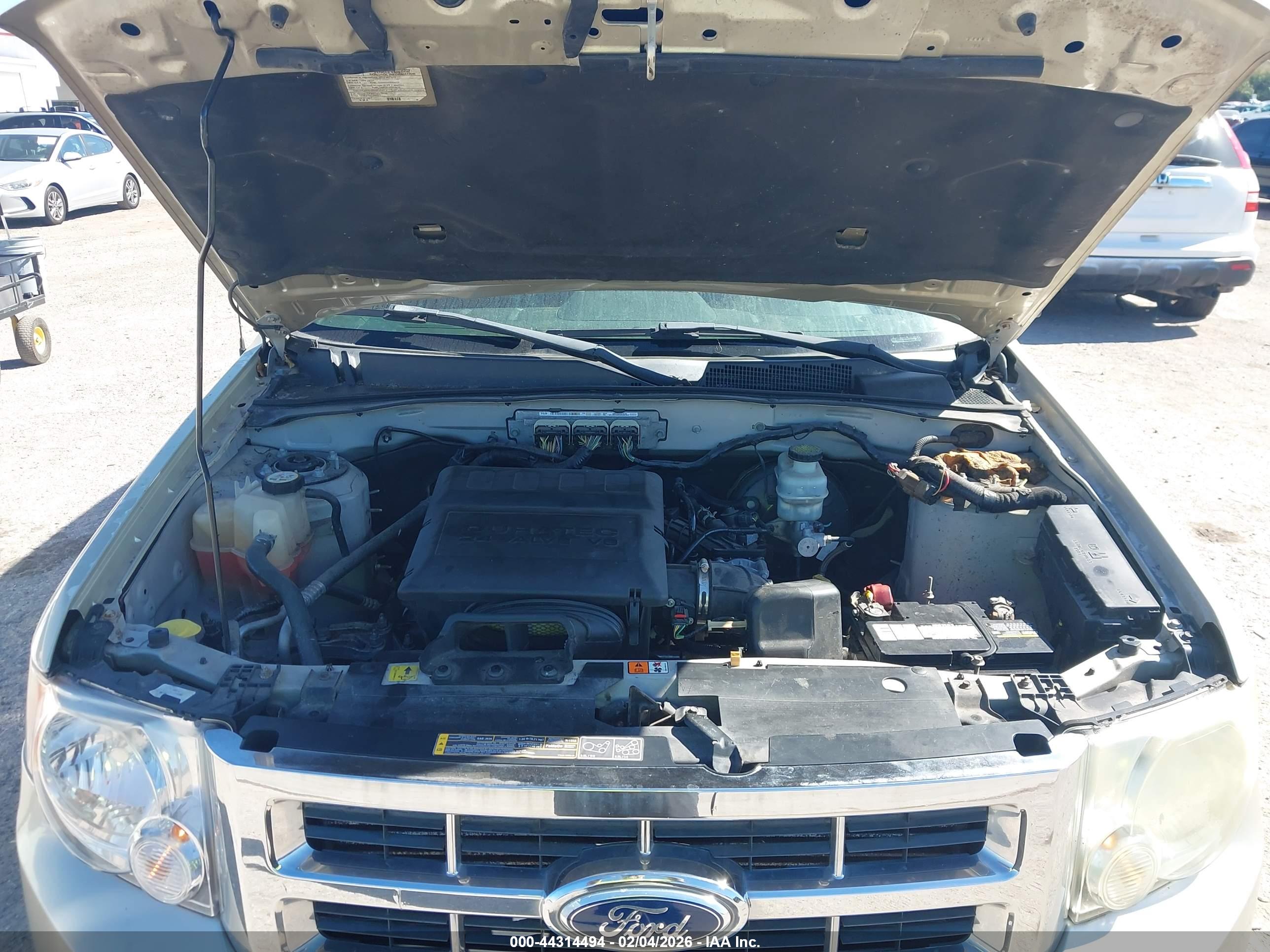 FORD ESCAPE image 10