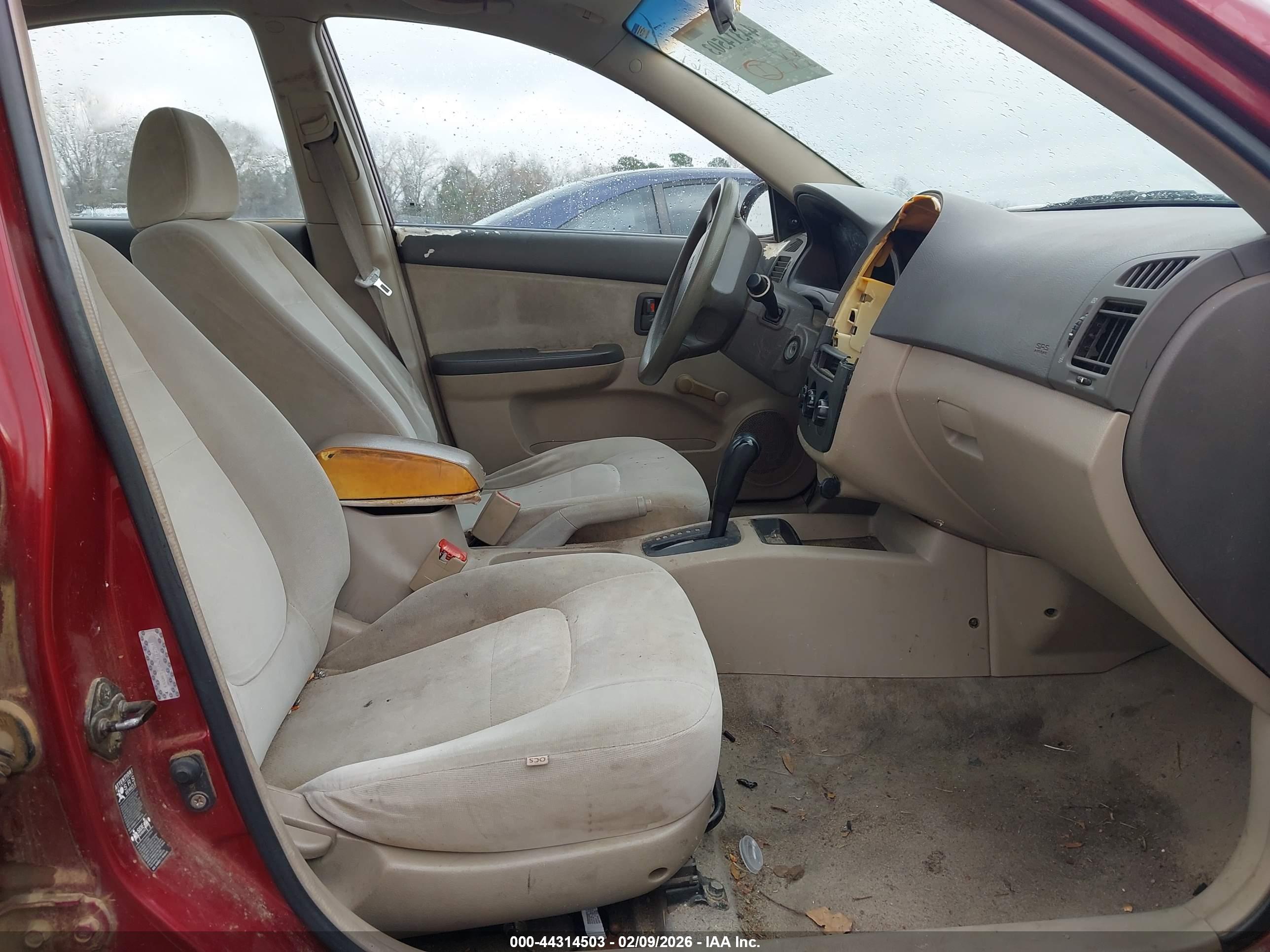 KIA SPECTRA image 5