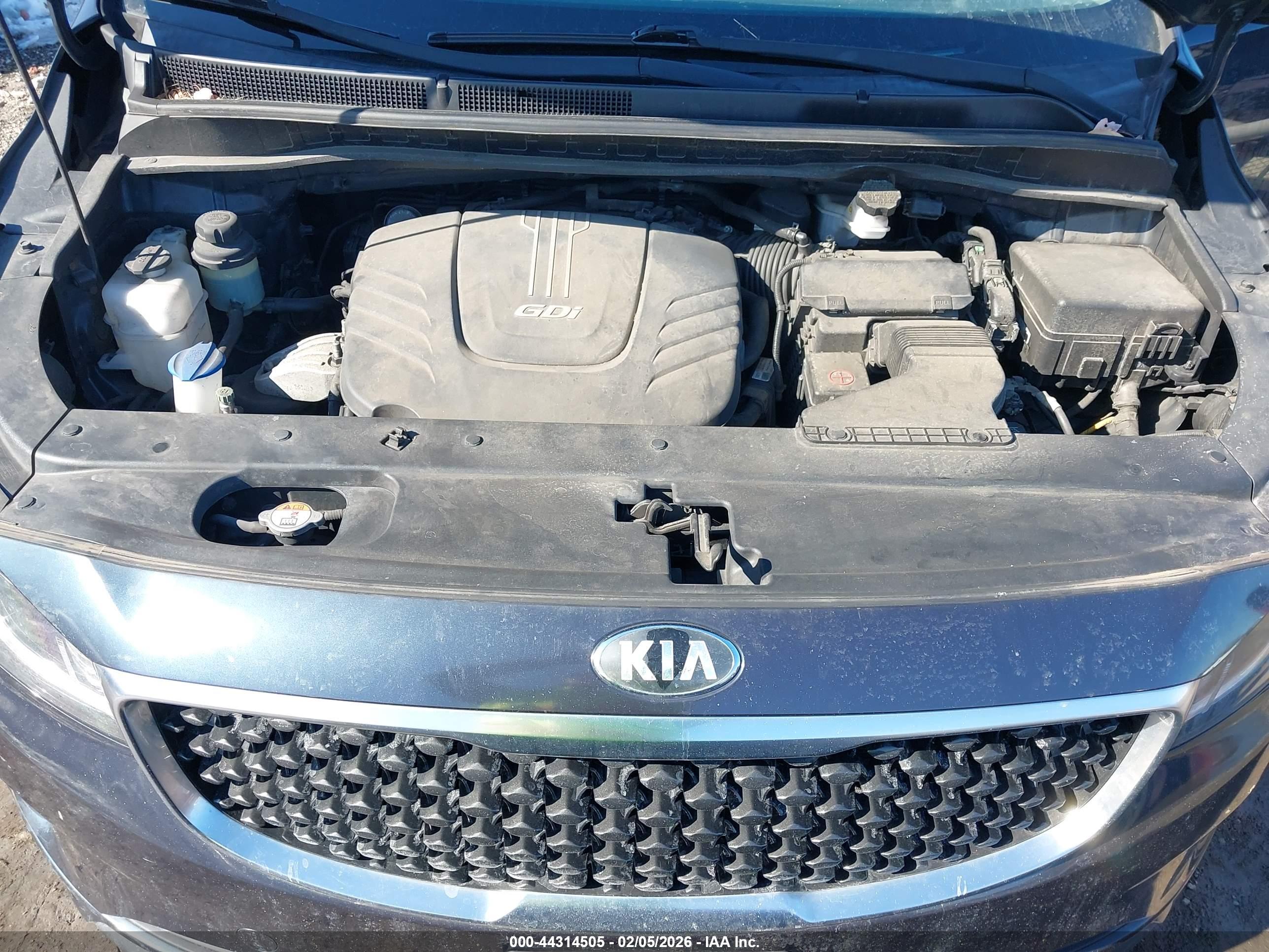 KIA SEDONA image 10
