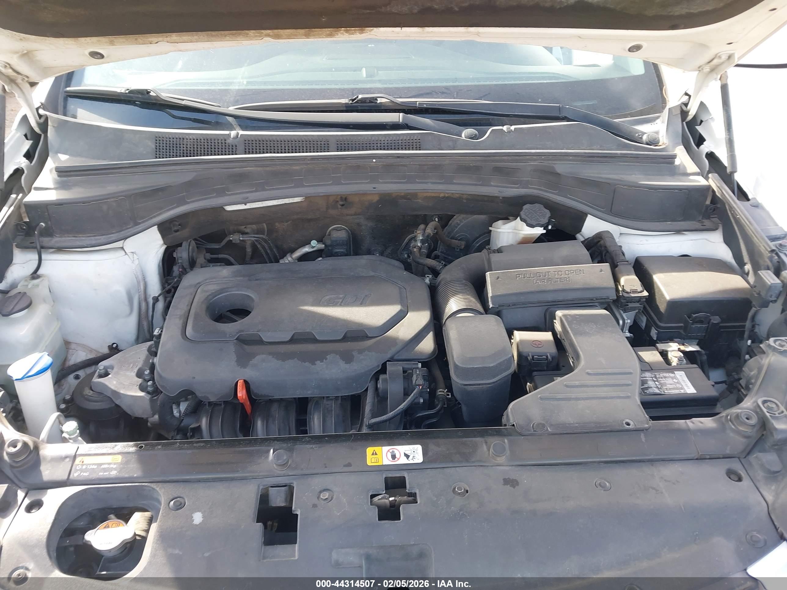 HYUNDAI SANTA image 10