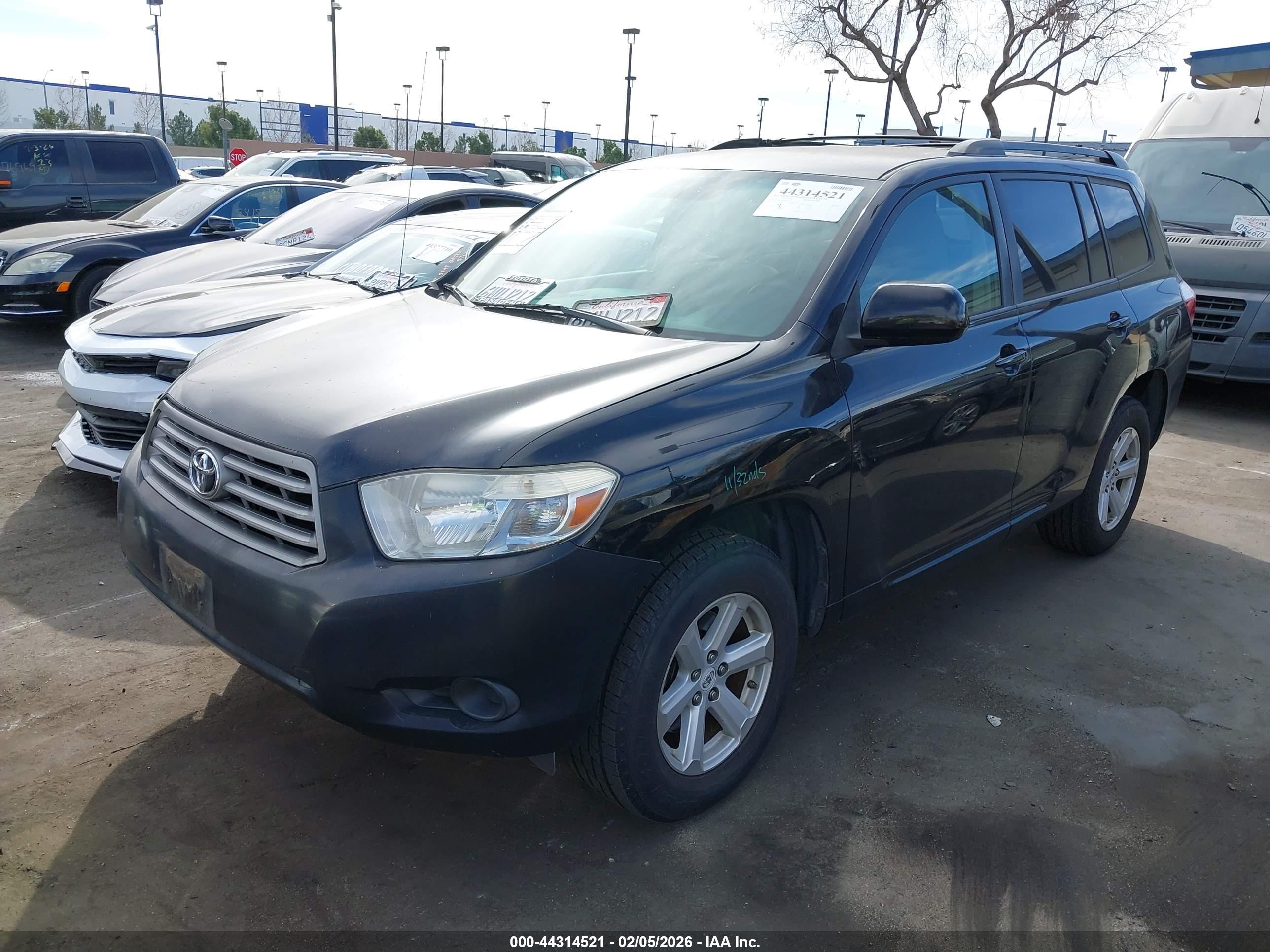 TOYOTA HIGHLANDER image 2