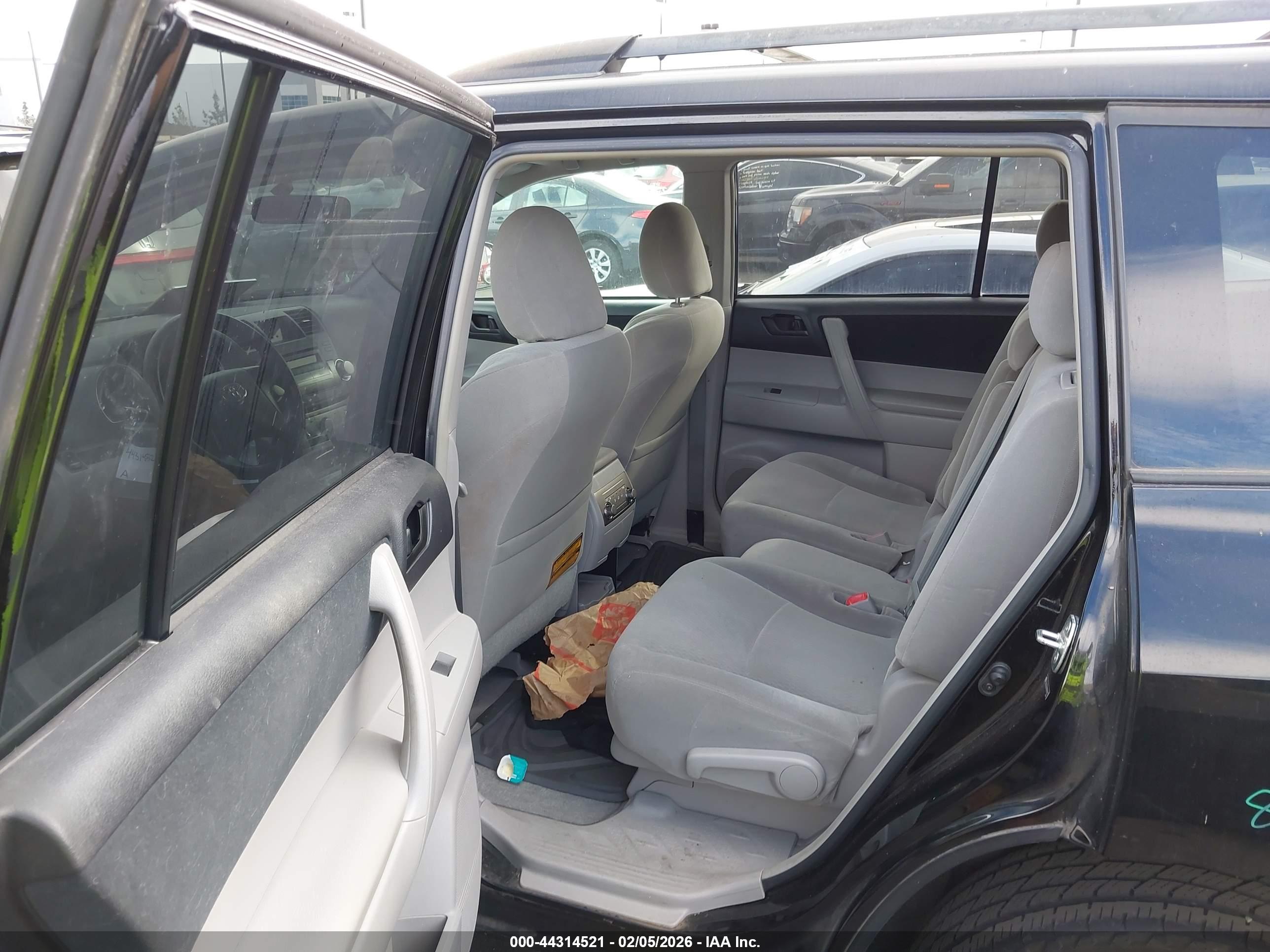 TOYOTA HIGHLANDER image 8