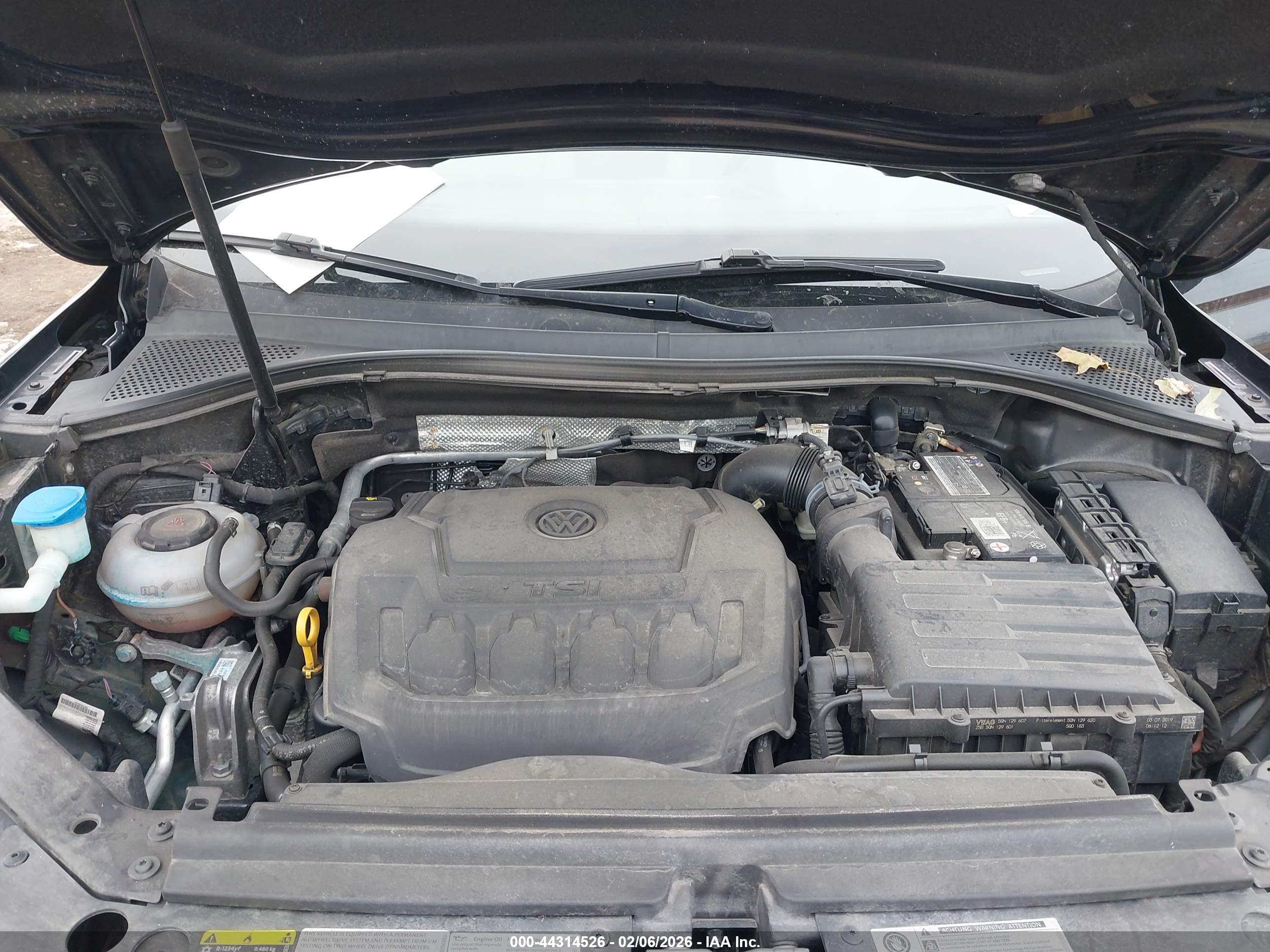 VOLKSWAGEN TIGUAN image 10