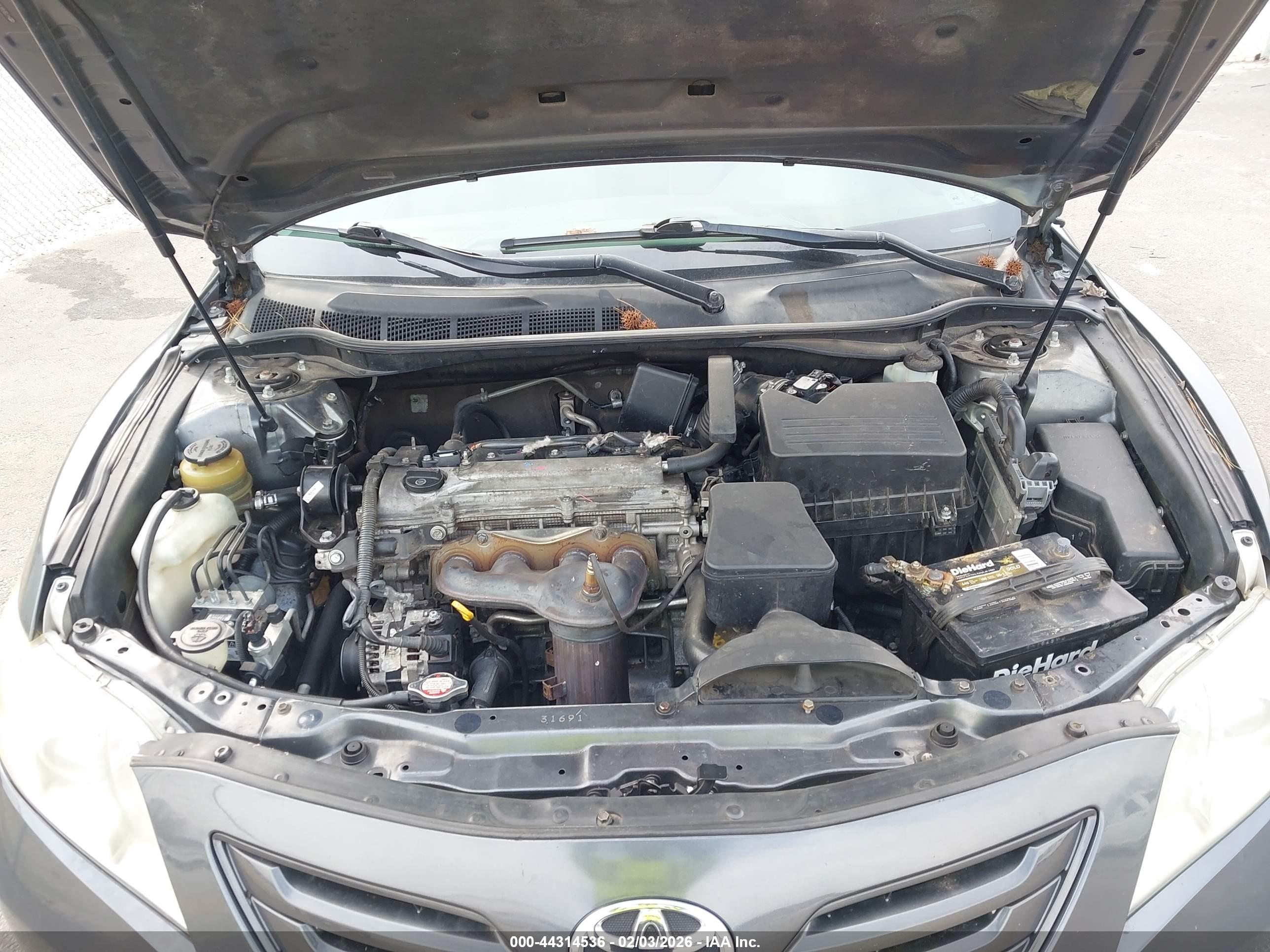 TOYOTA CAMRY image 10