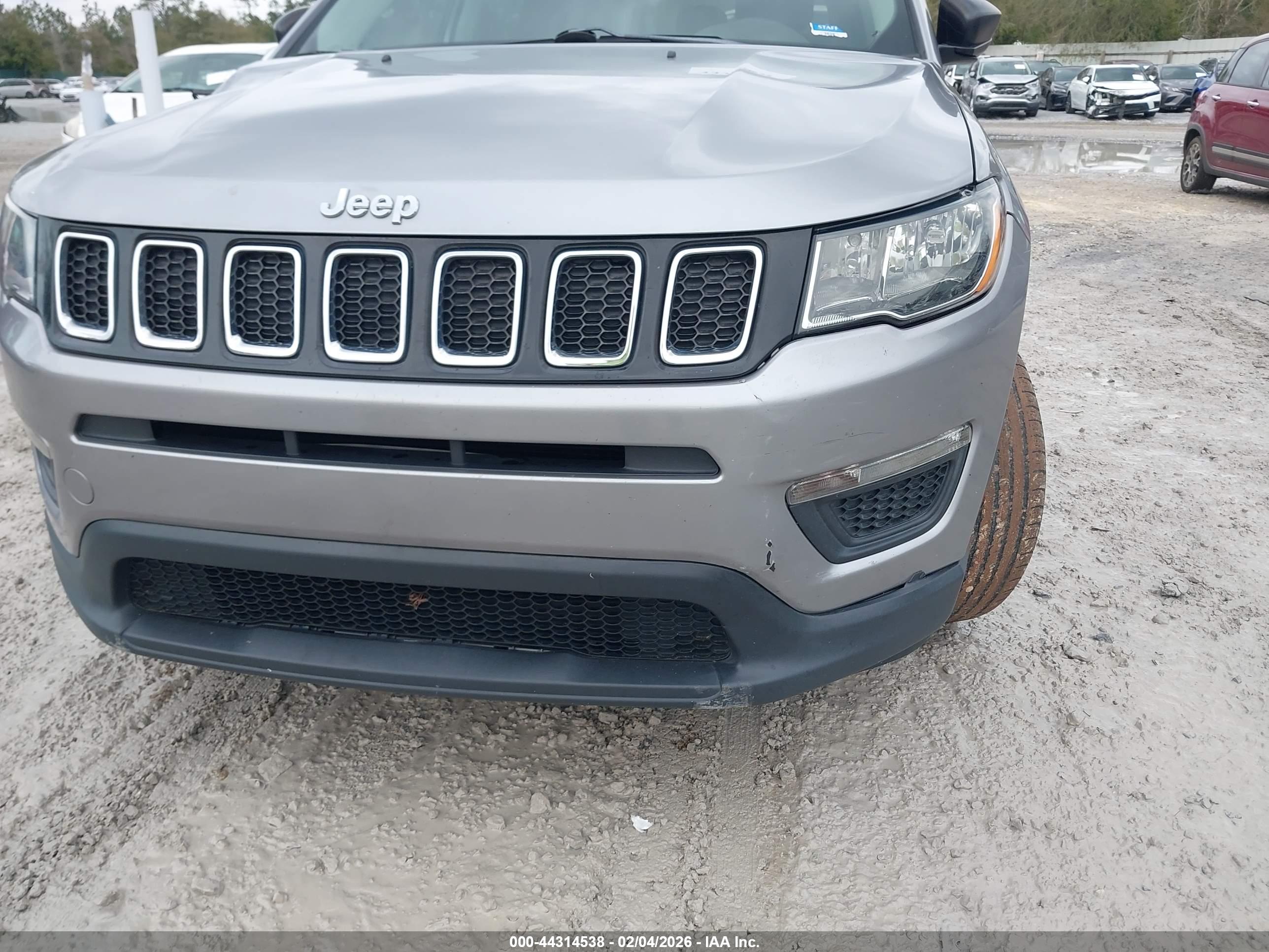 JEEP COMPASS image 6