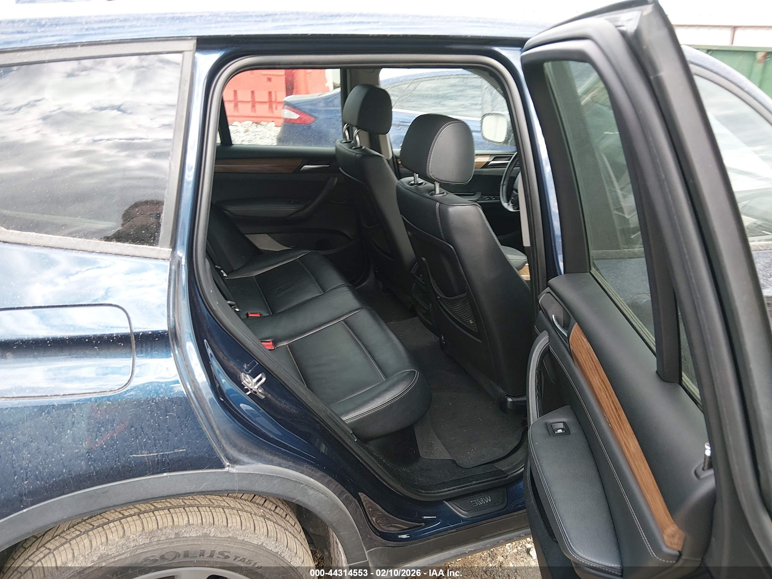 BMW X3 image 8