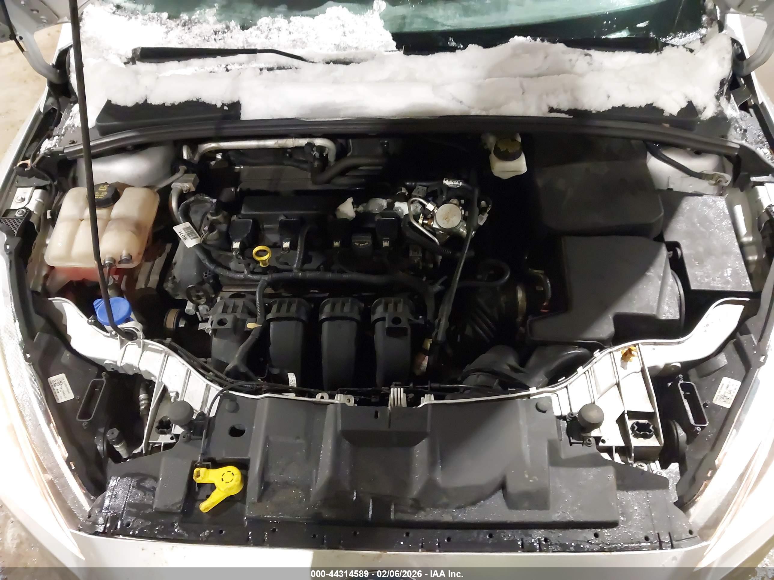 FORD FOCUS image 10
