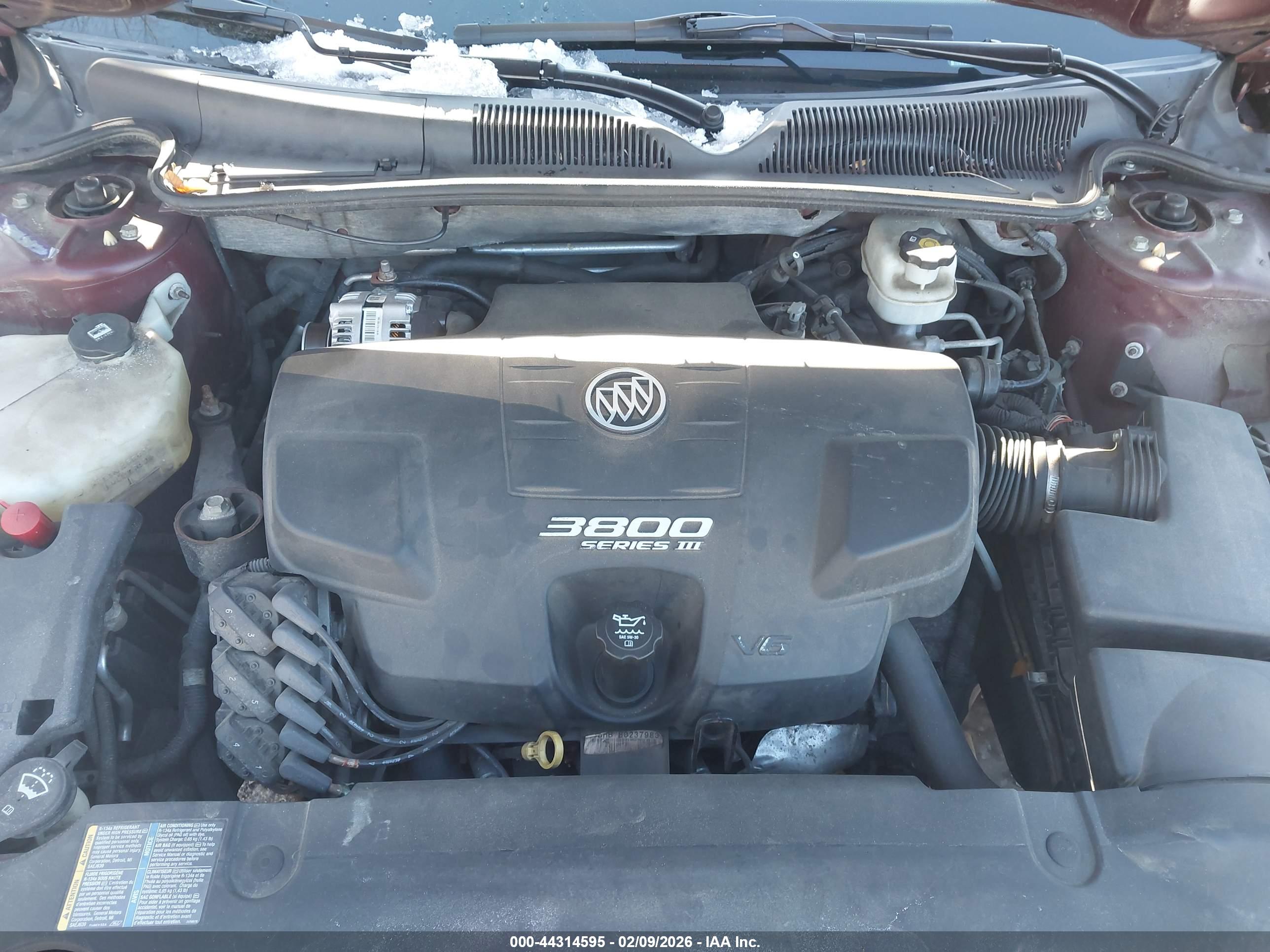 BUICK LUCERNE image 10