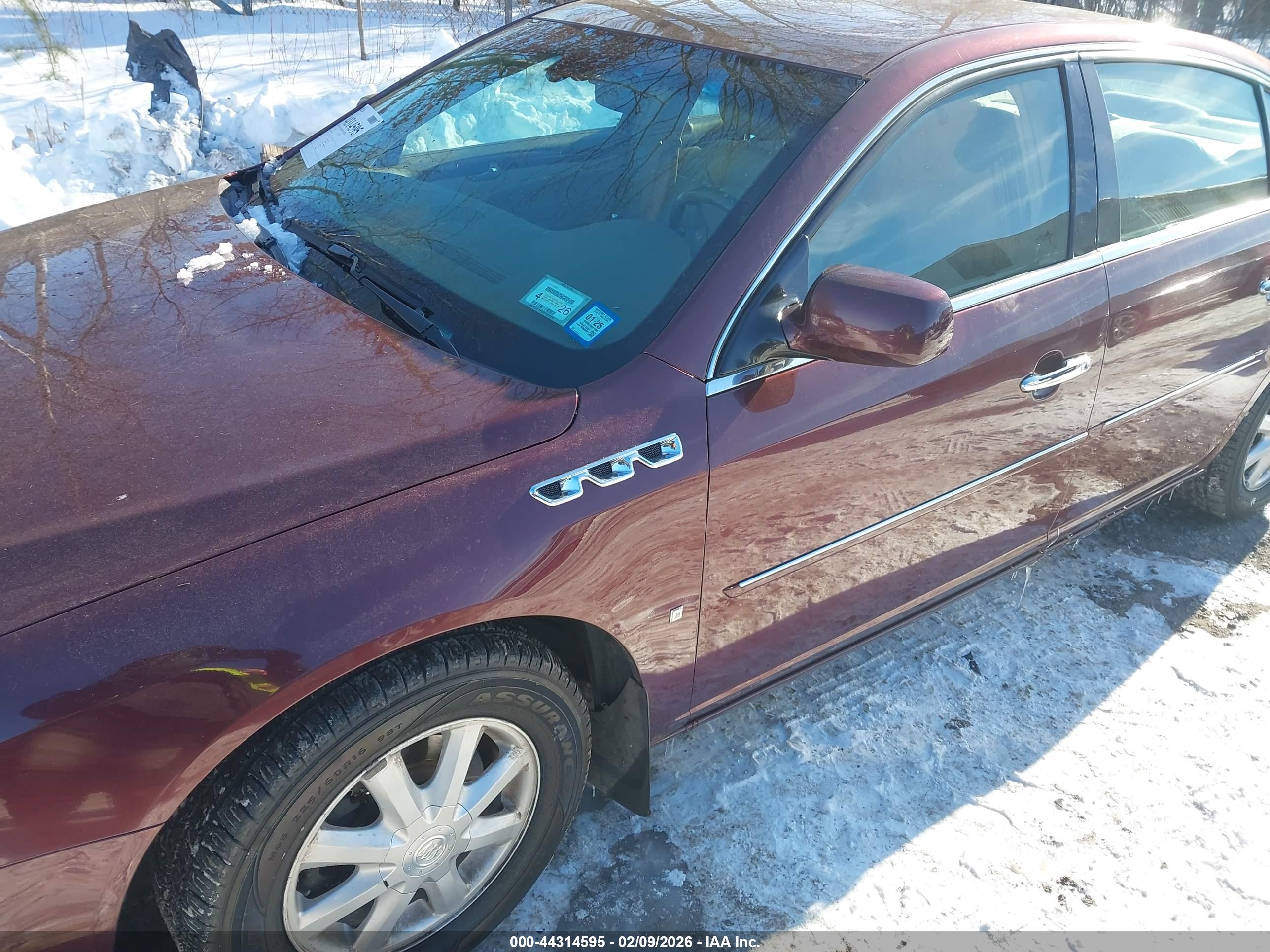 BUICK LUCERNE image 6