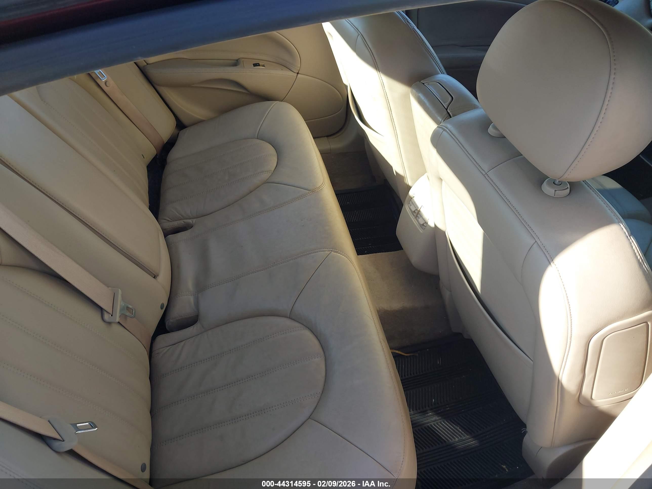 BUICK LUCERNE image 8
