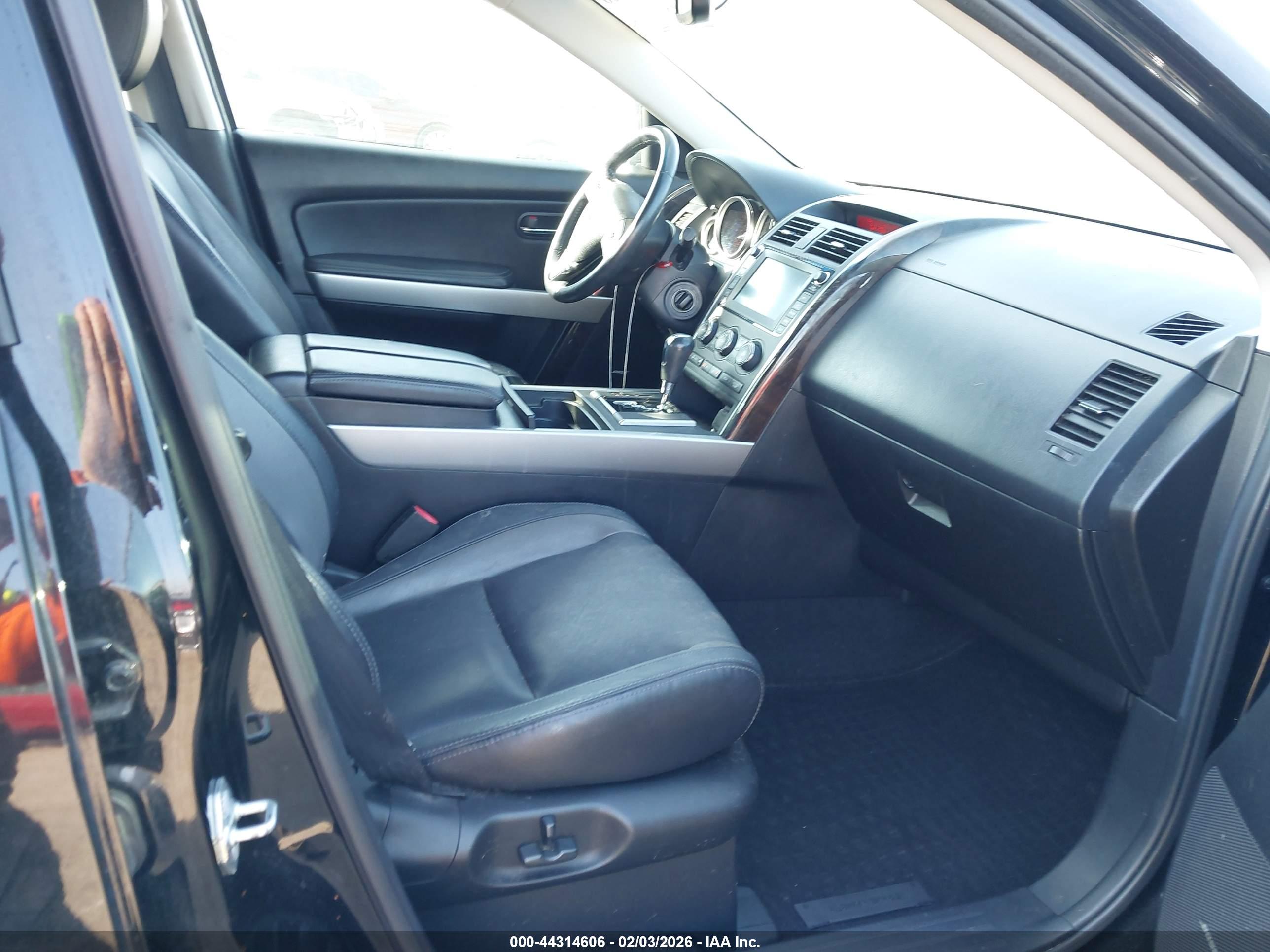 MAZDA CX-9 image 5