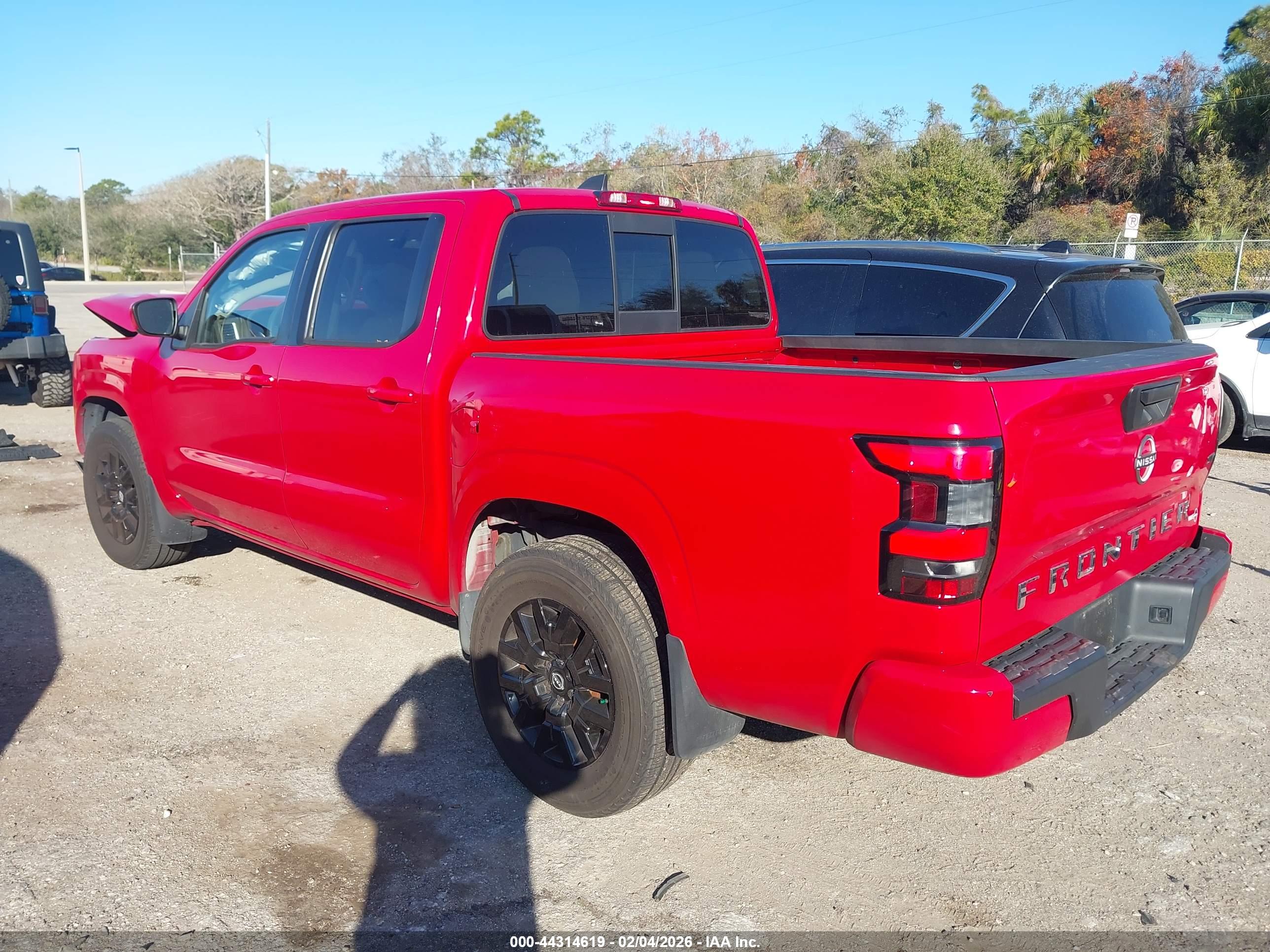 NISSAN FRONTIER image 3