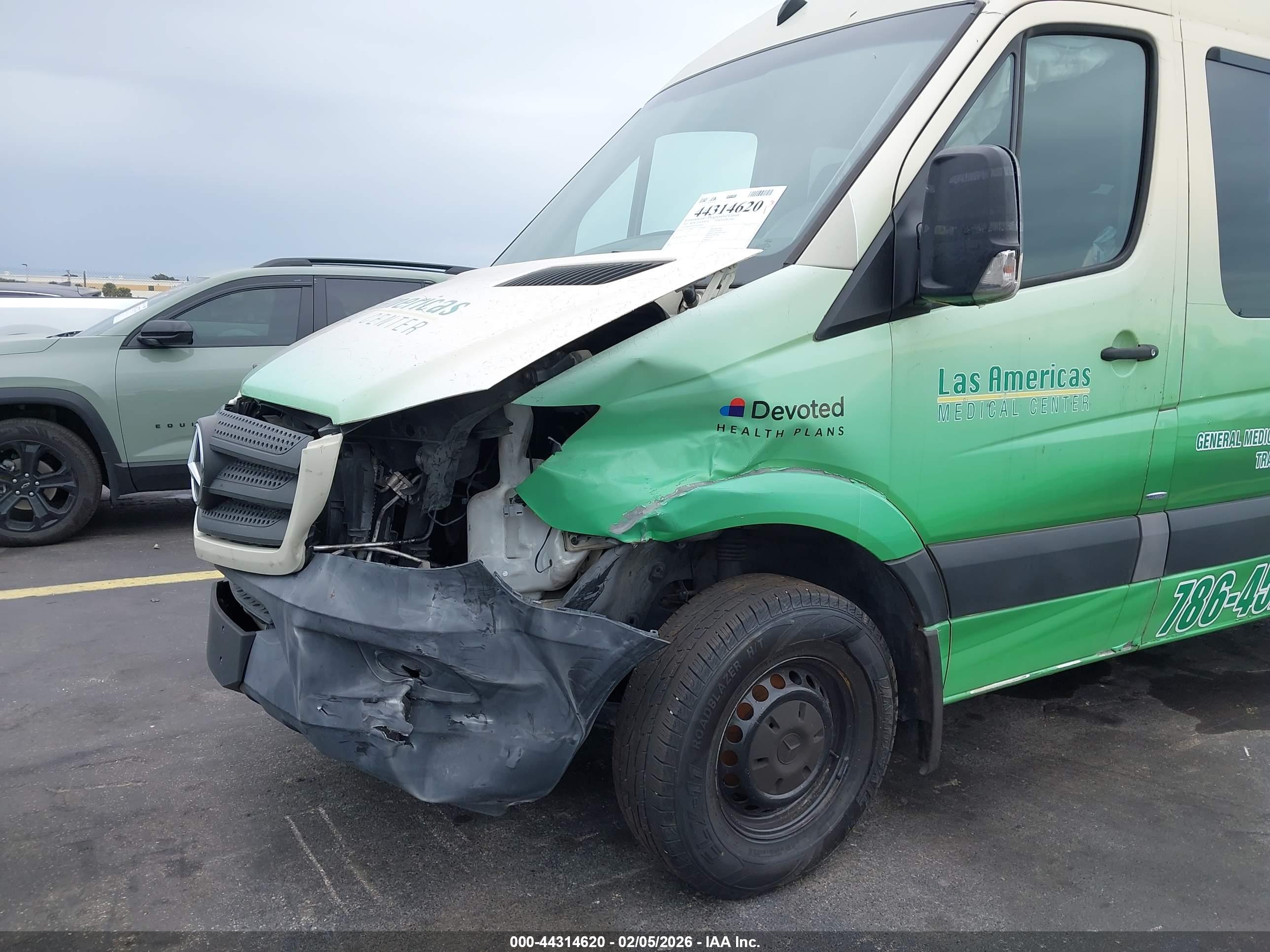 MERCEDES-BENZ SPRINTER image 6