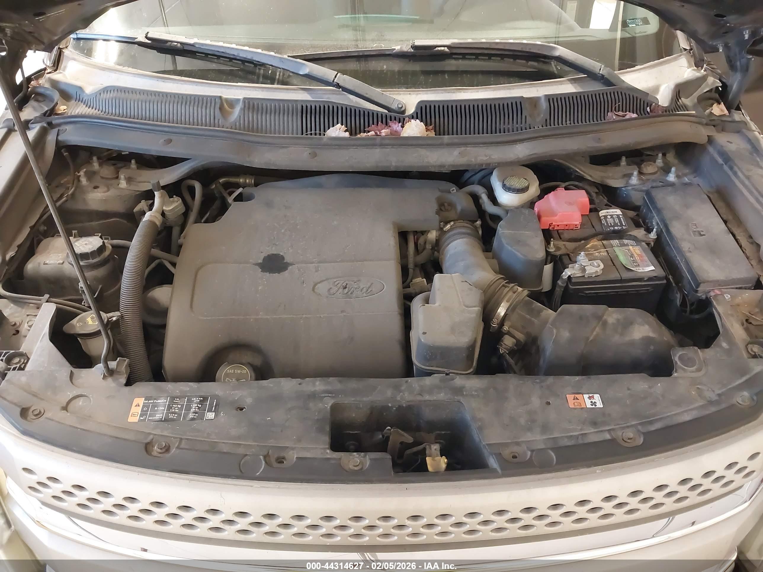 FORD EXPLORER image 10