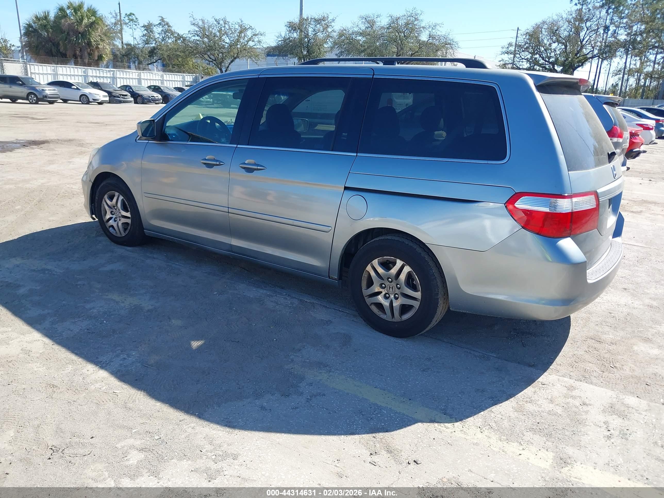 HONDA ODYSSEY image 3
