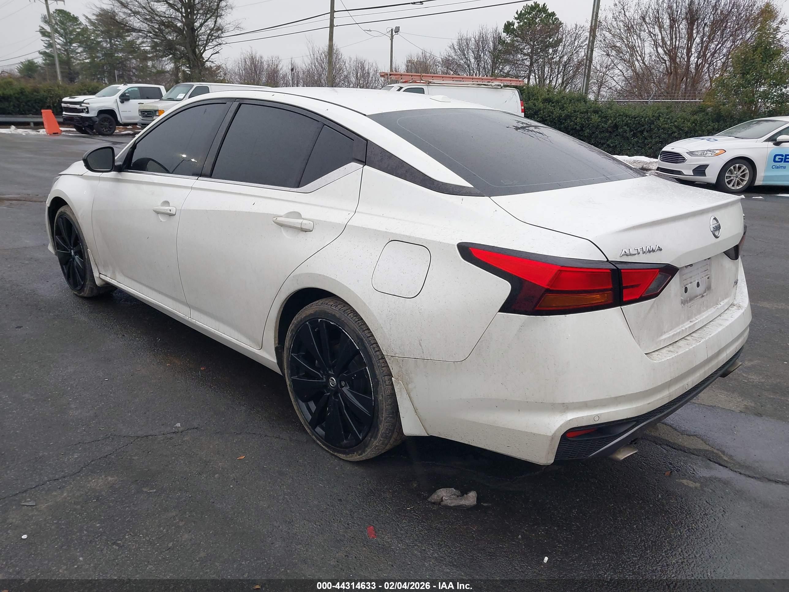 NISSAN ALTIMA image 3