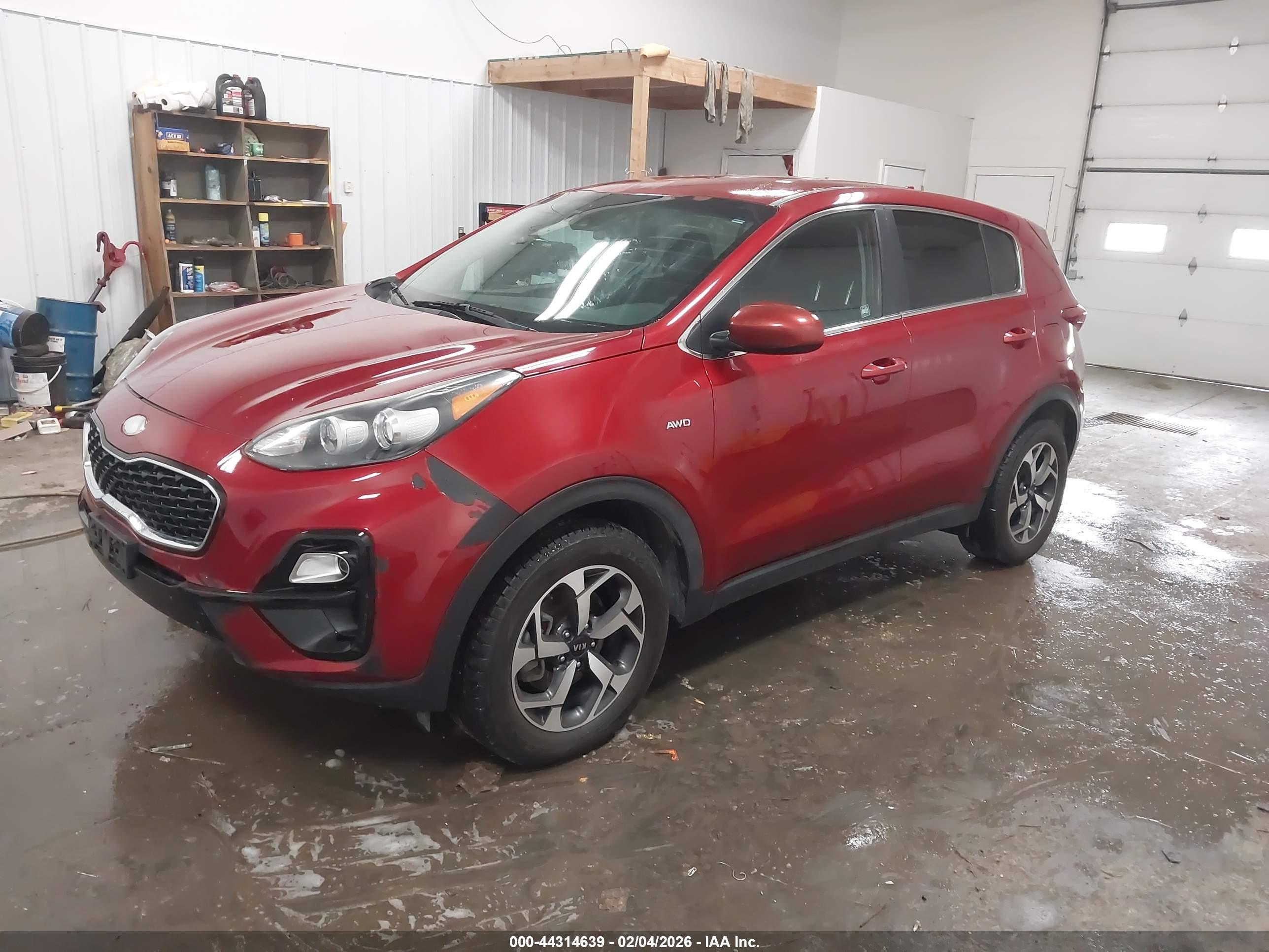 KIA SPORTAGE image 2