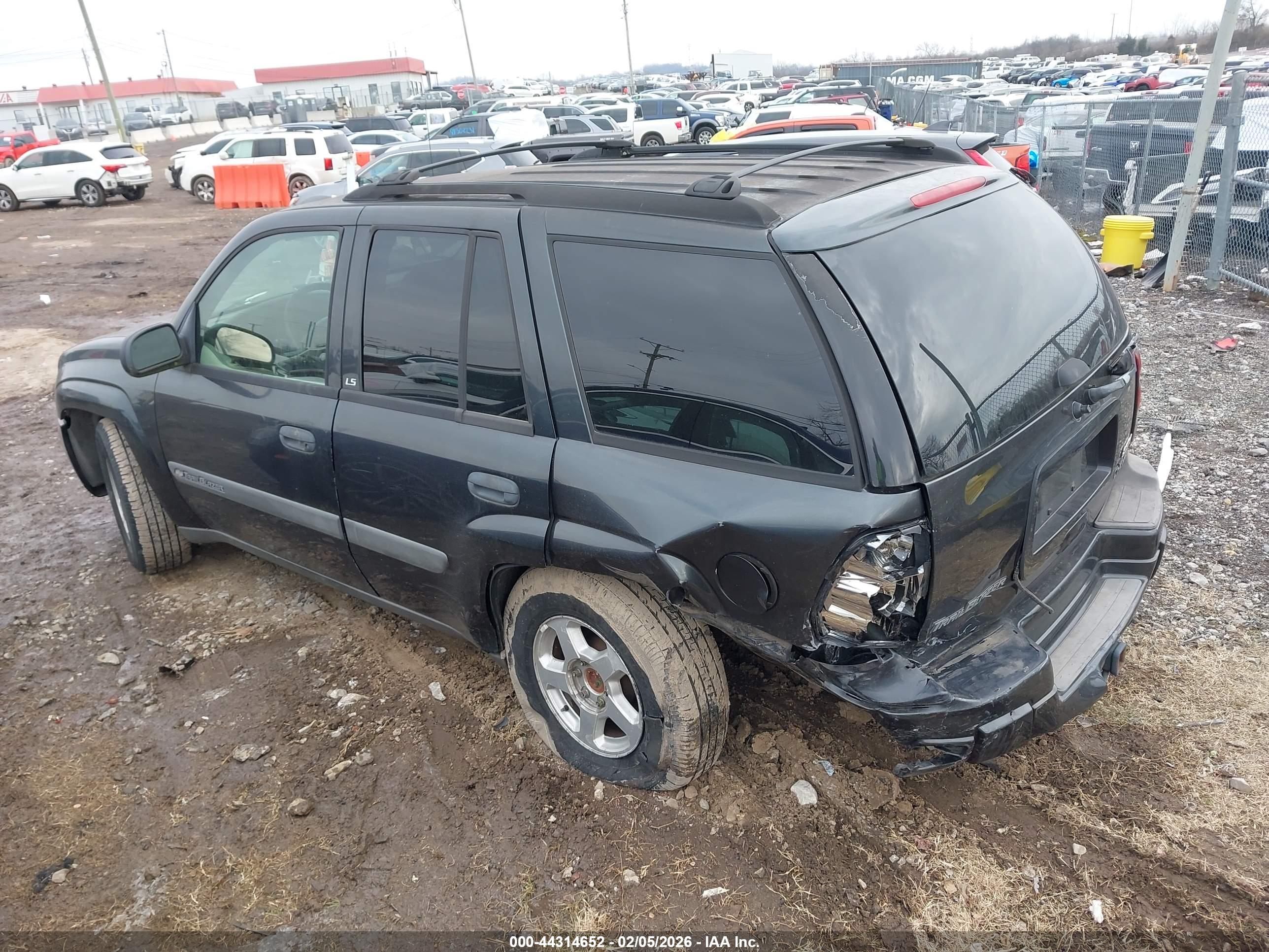 CHEVROLET TRAILBLAZER image 3