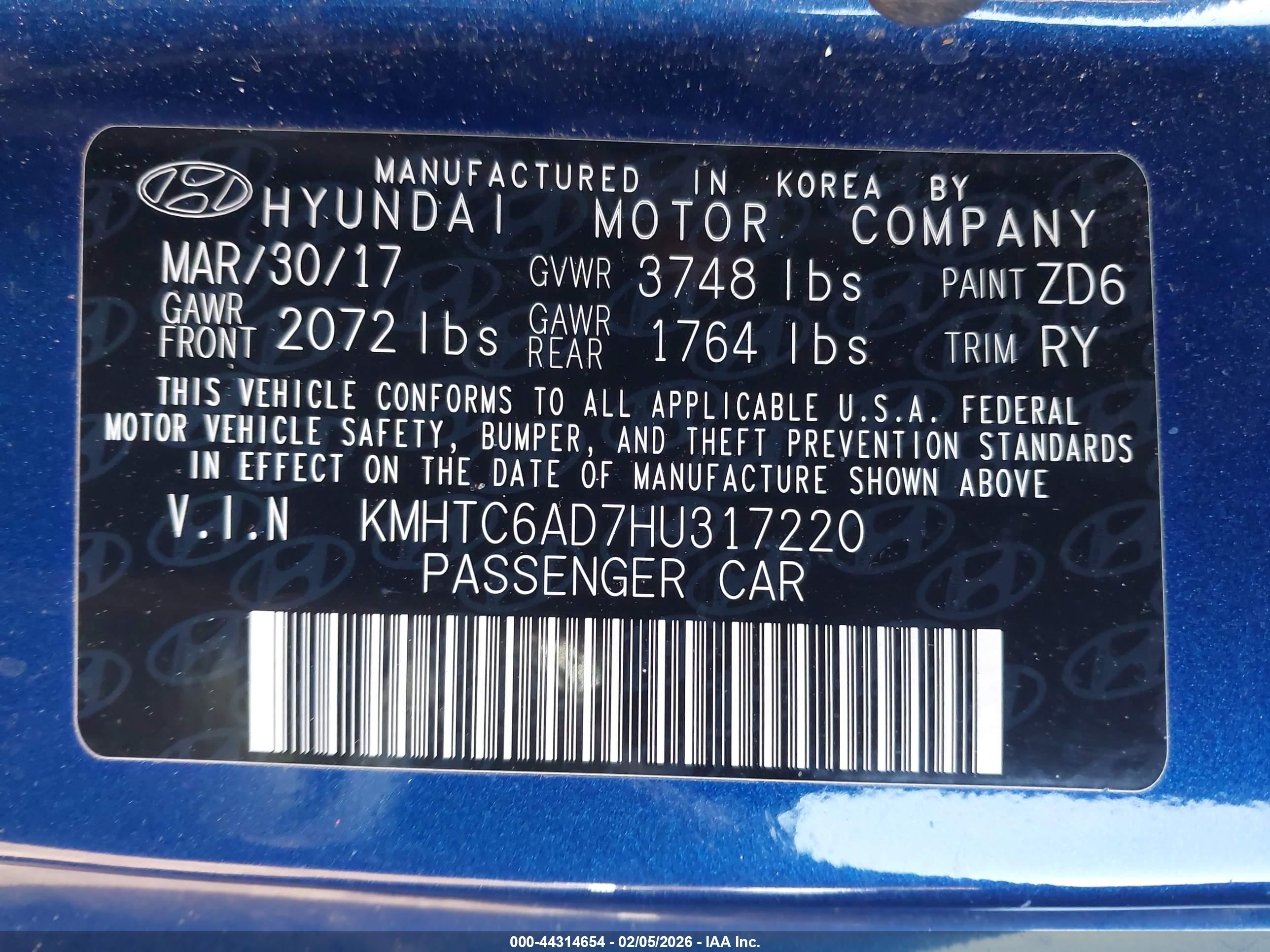 HYUNDAI VELOSTER image 9
