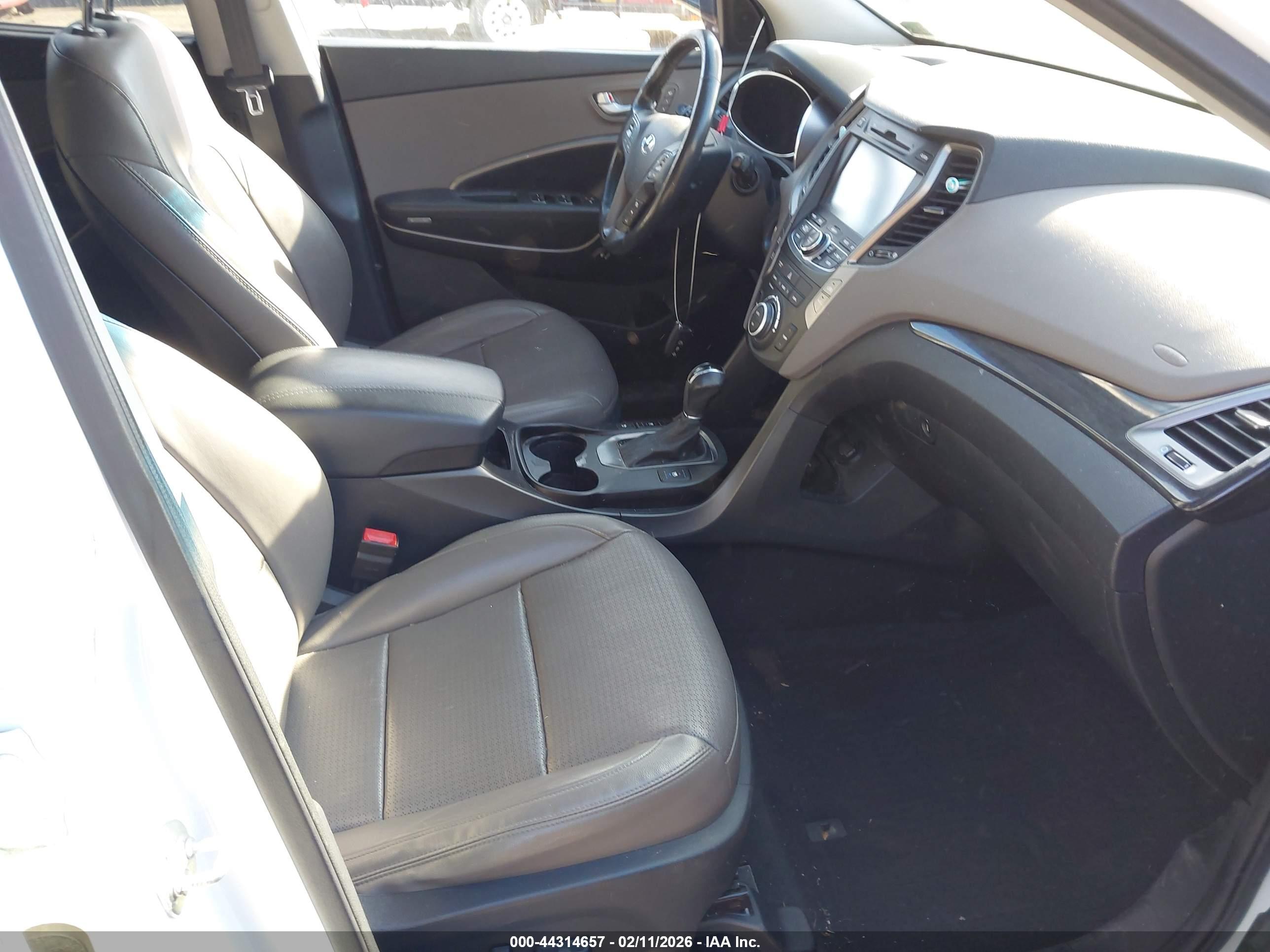 HYUNDAI SANTA image 5