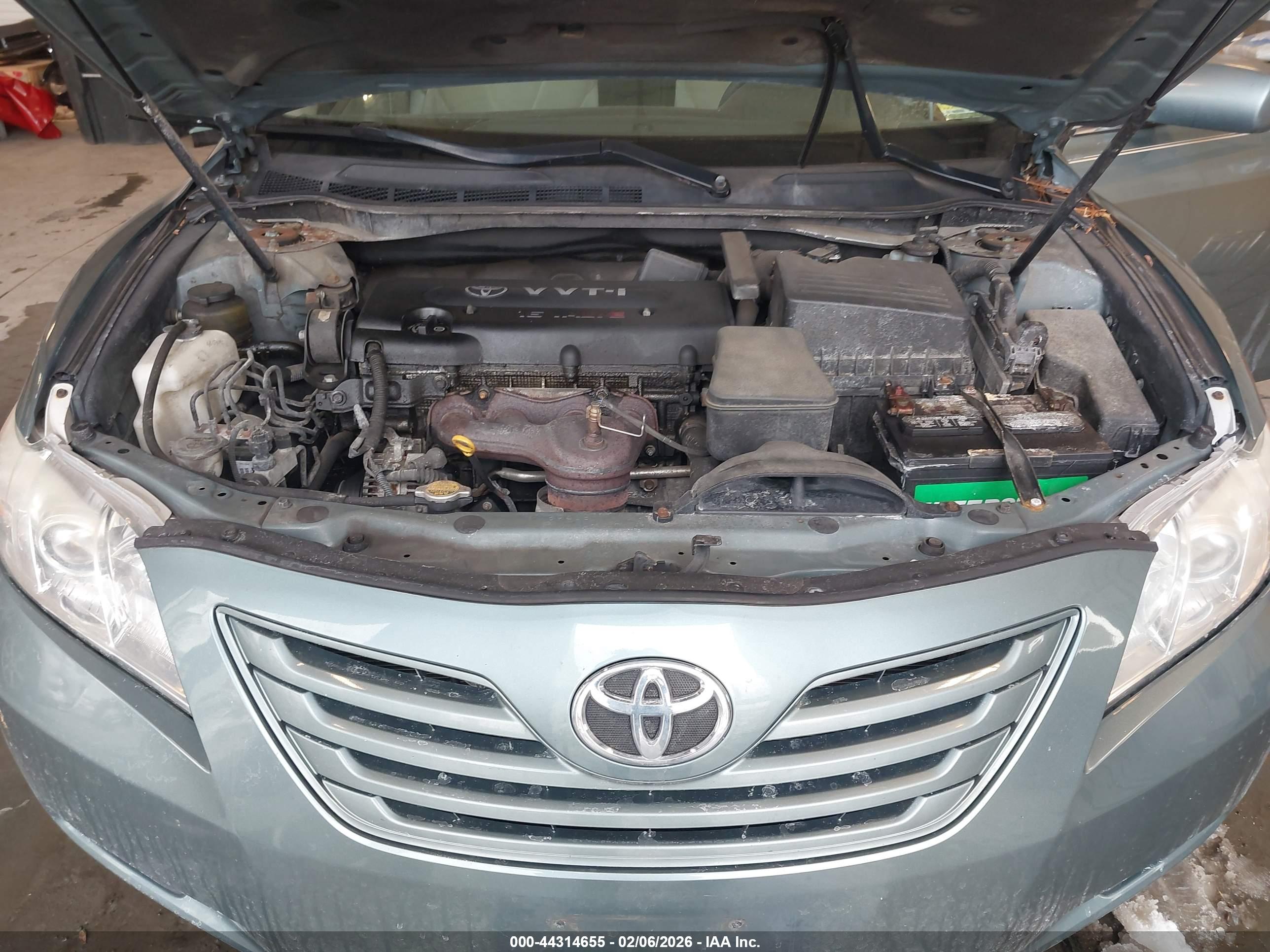 TOYOTA CAMRY image 10