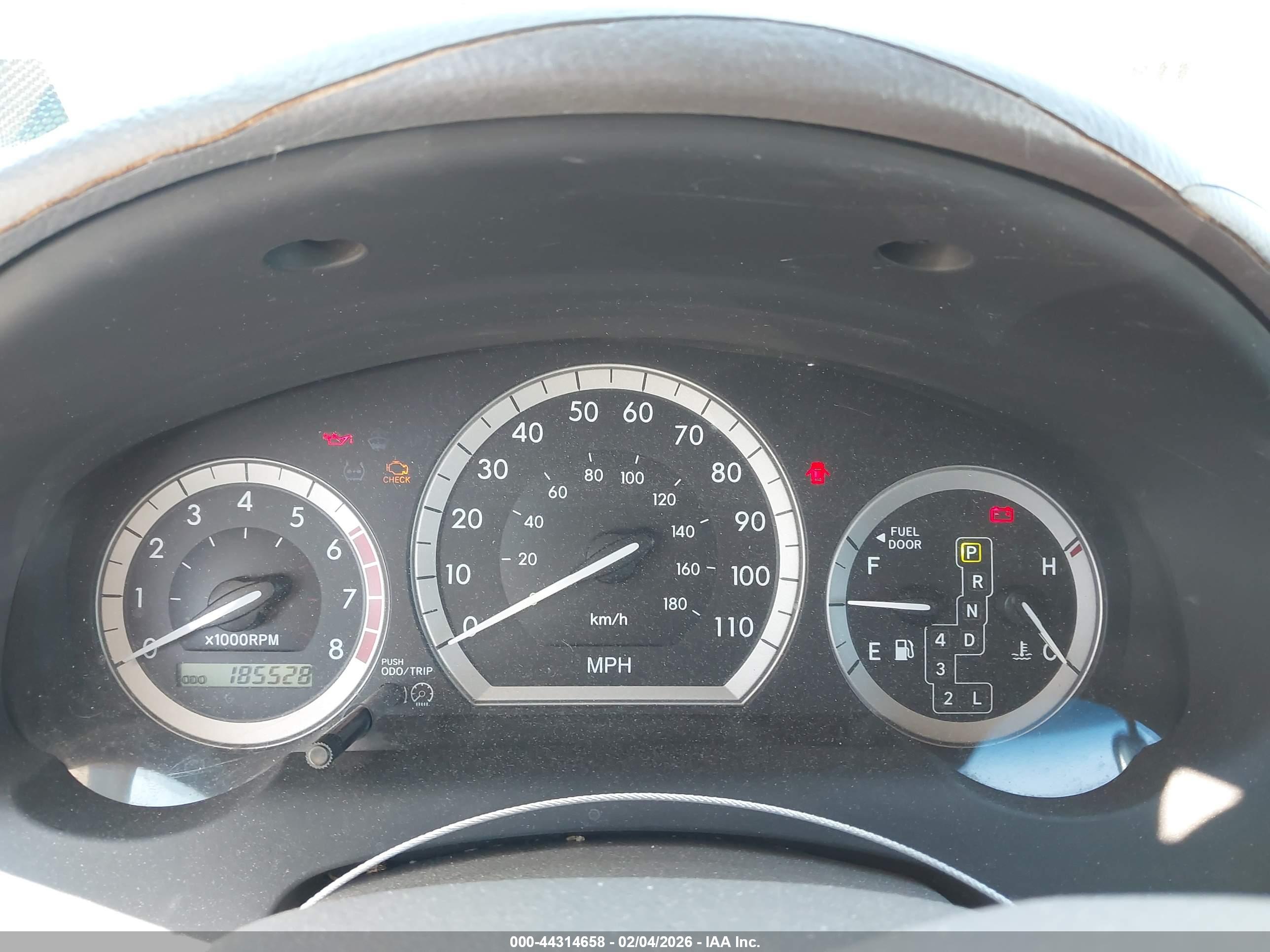 TOYOTA SIENNA image 7