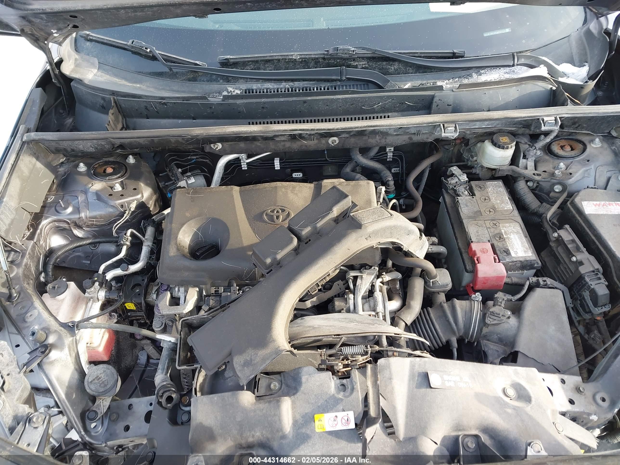 TOYOTA RAV4 image 10